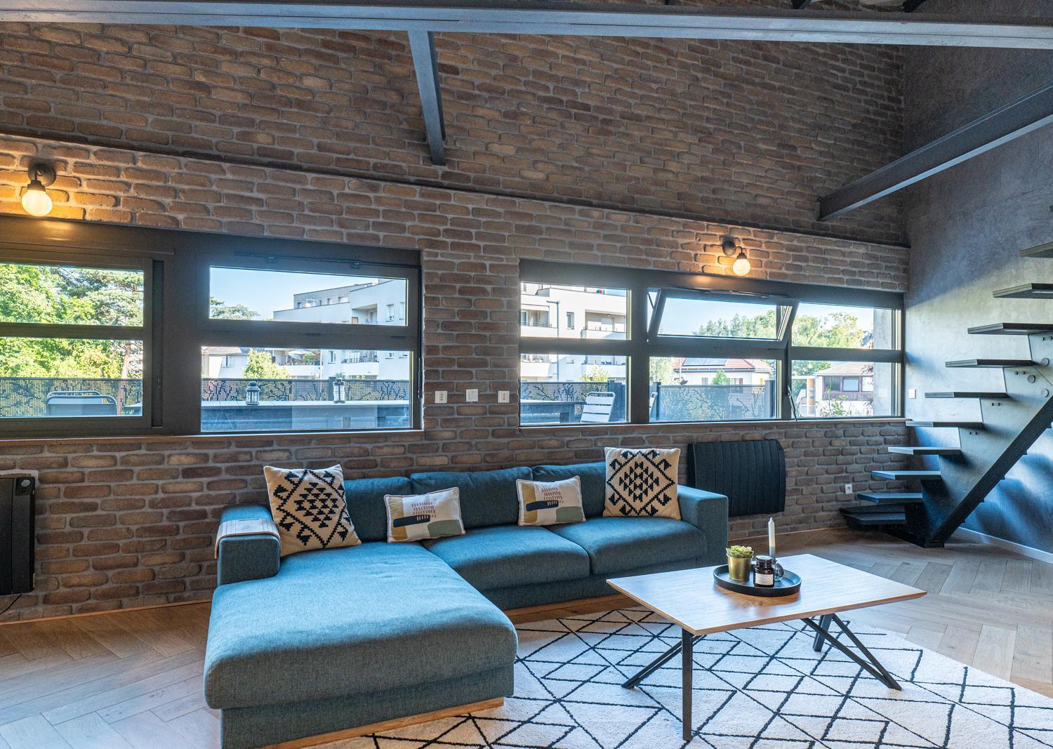 Loft Story In *