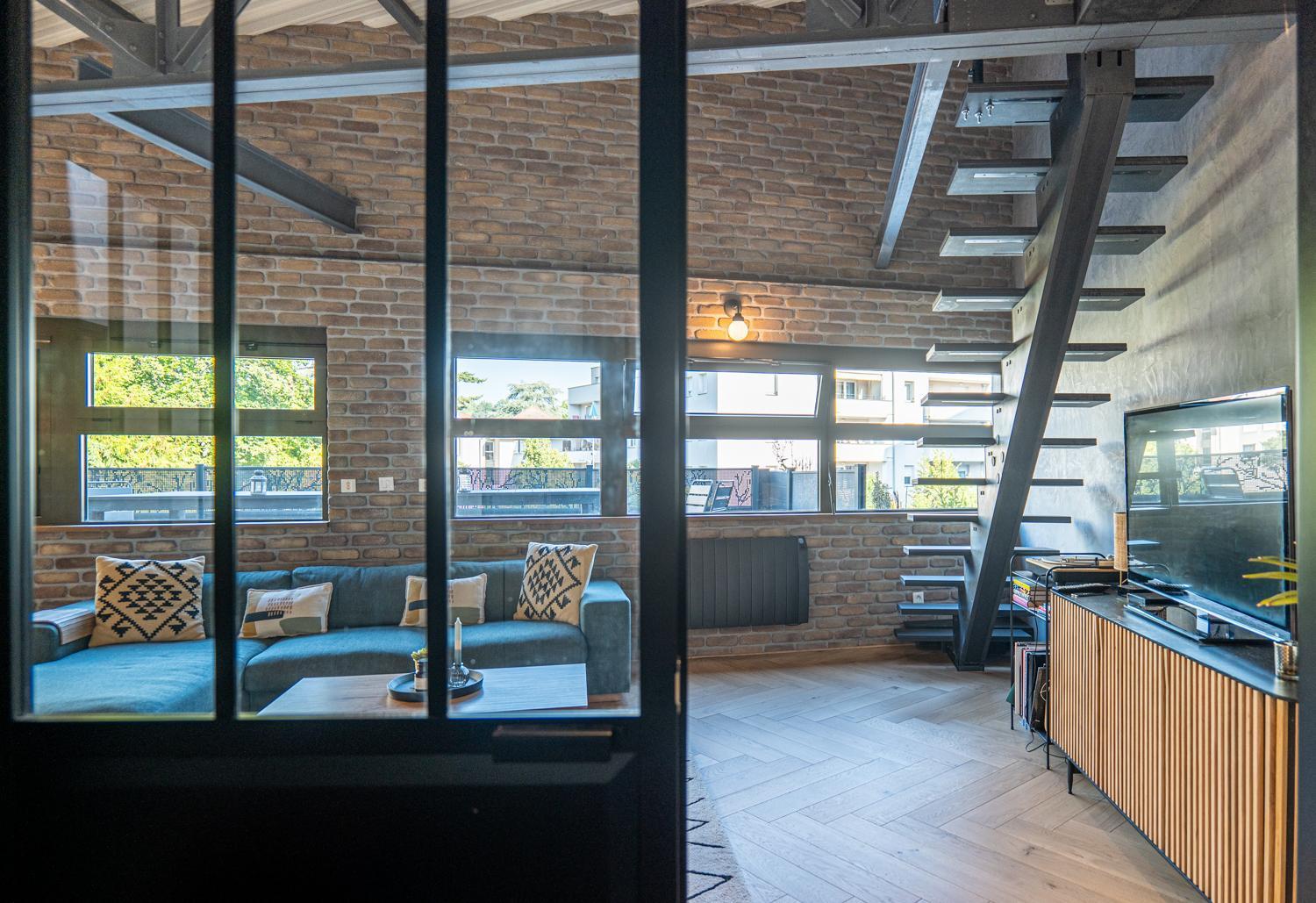 Apartment Loft Story In