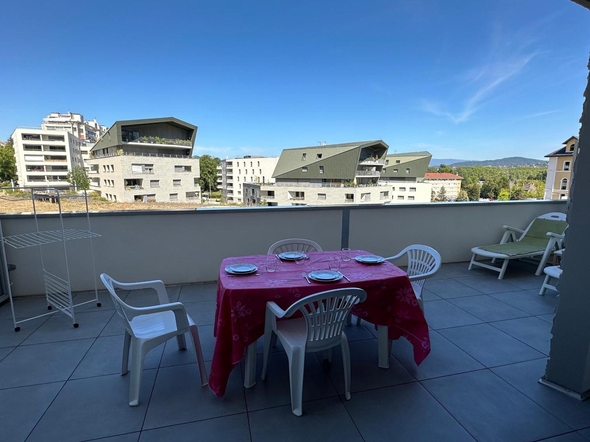 A La Belle Quatrieme Etoile Apartment Annecy