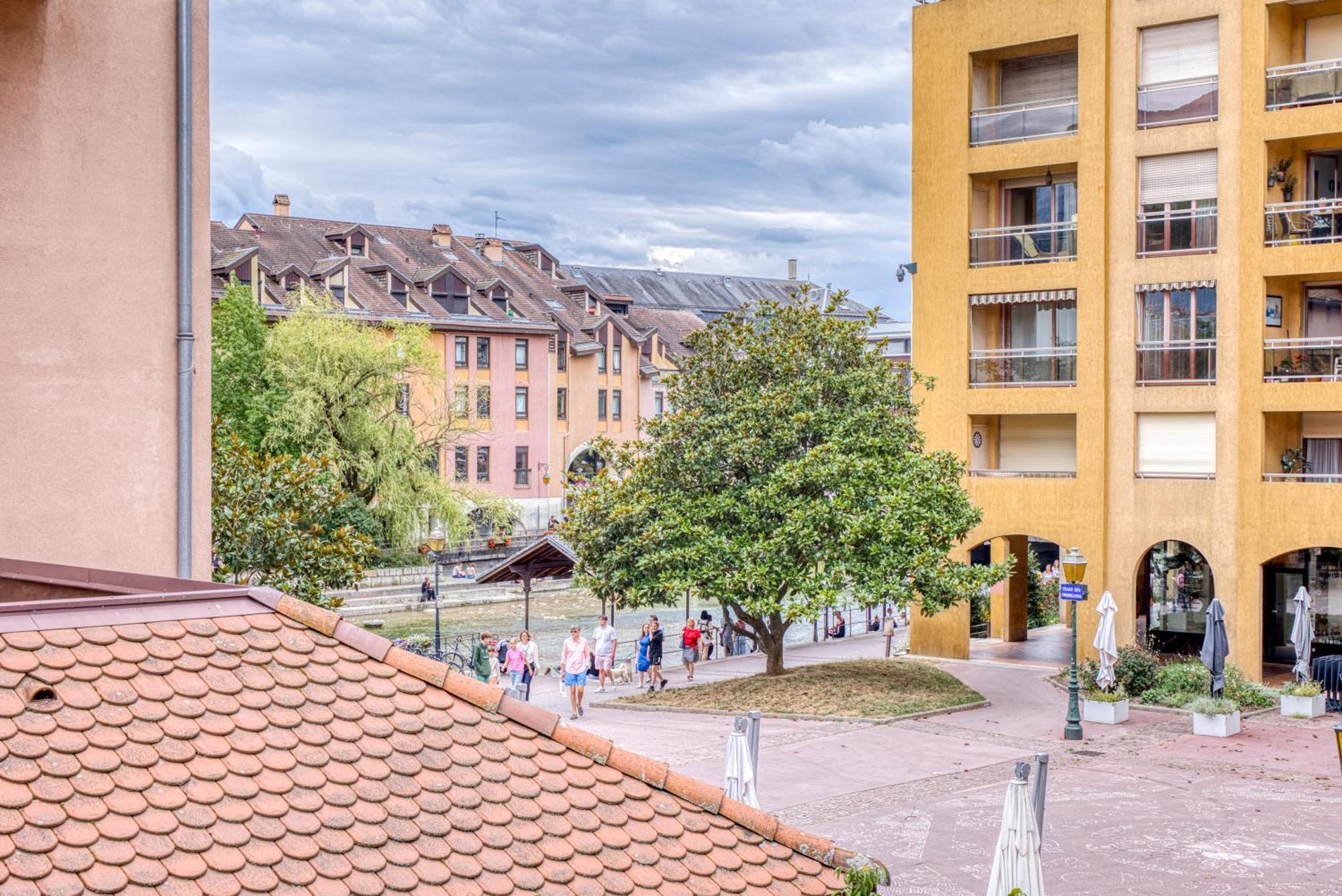 Passage Des Bains Annecy