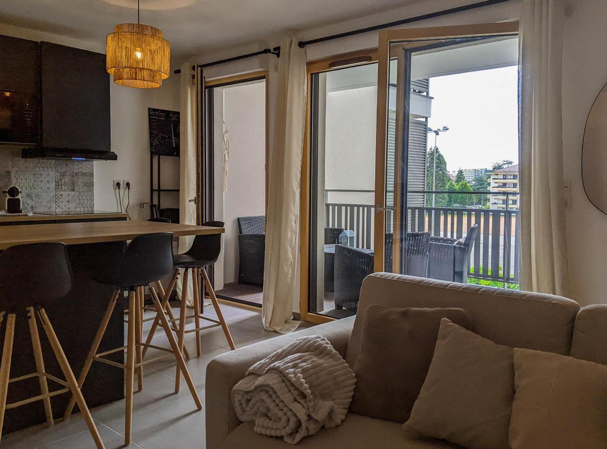 Gambetta Calme Et Confort Avec Balcon A * Annecy