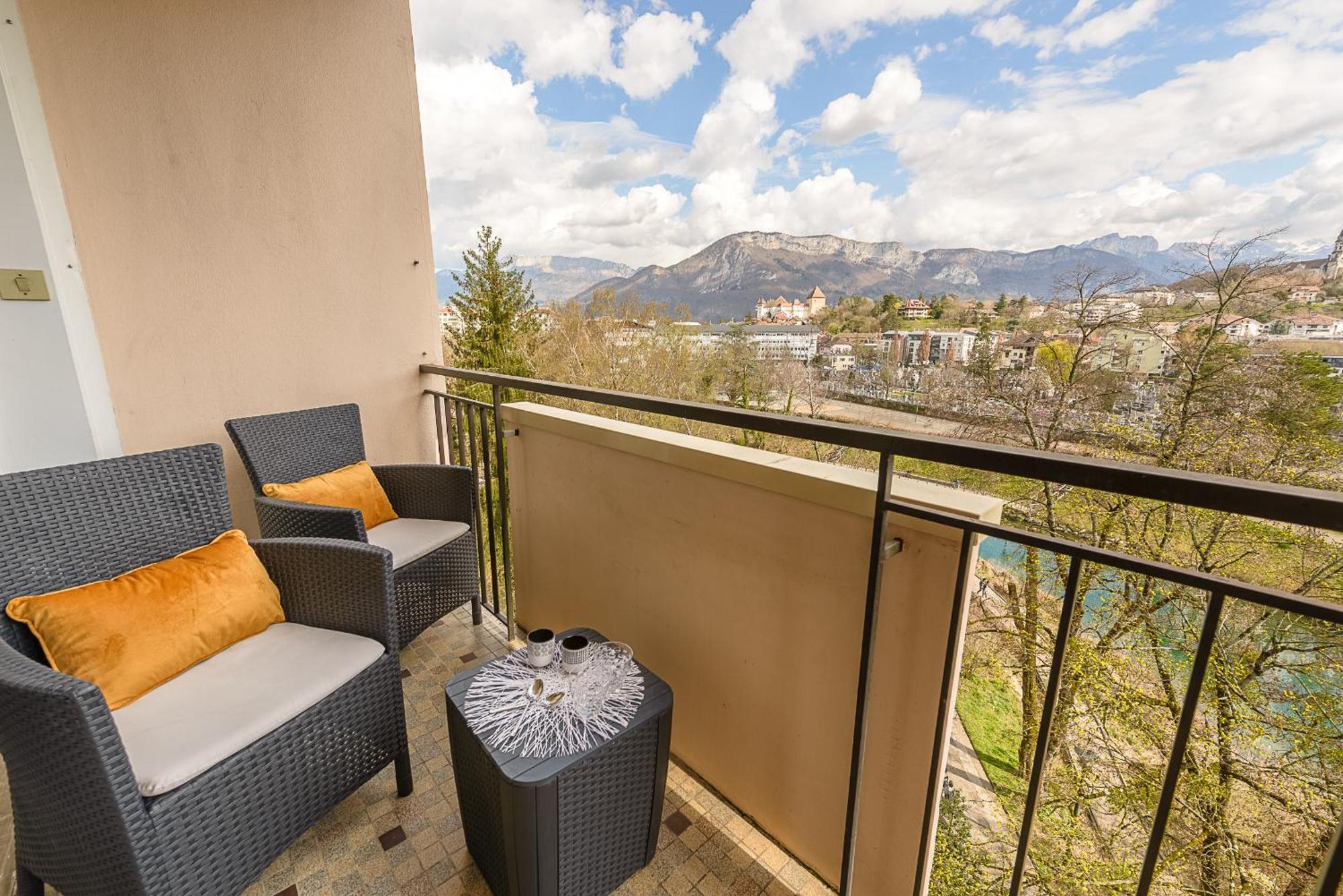 L'explorer, Vue Chateau Et Visitation, Exclusivite Lla Selections By Location * Annecy
