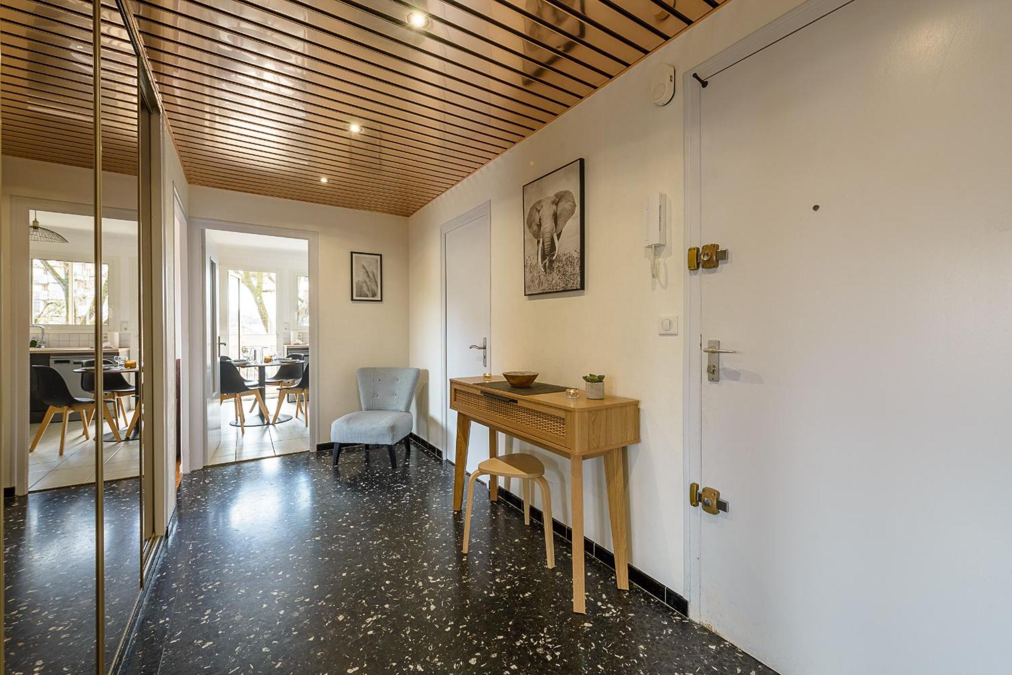 L'explorer, Vue Chateau Et Visitation, Exclusivite Lla Selections By Location