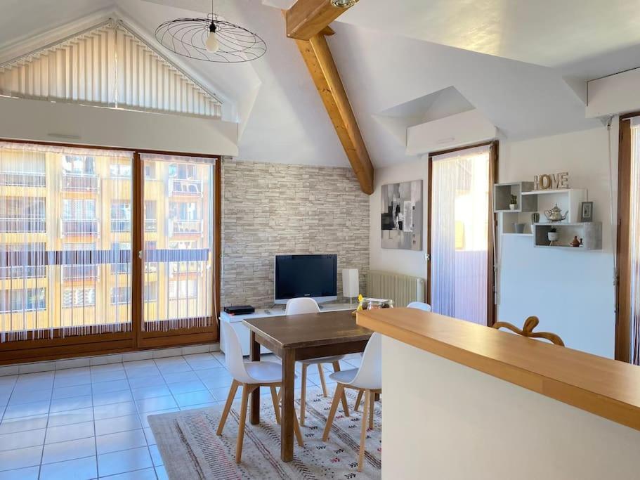 Apartment L'orme • Duplex Au Bord Du Canal Annecy