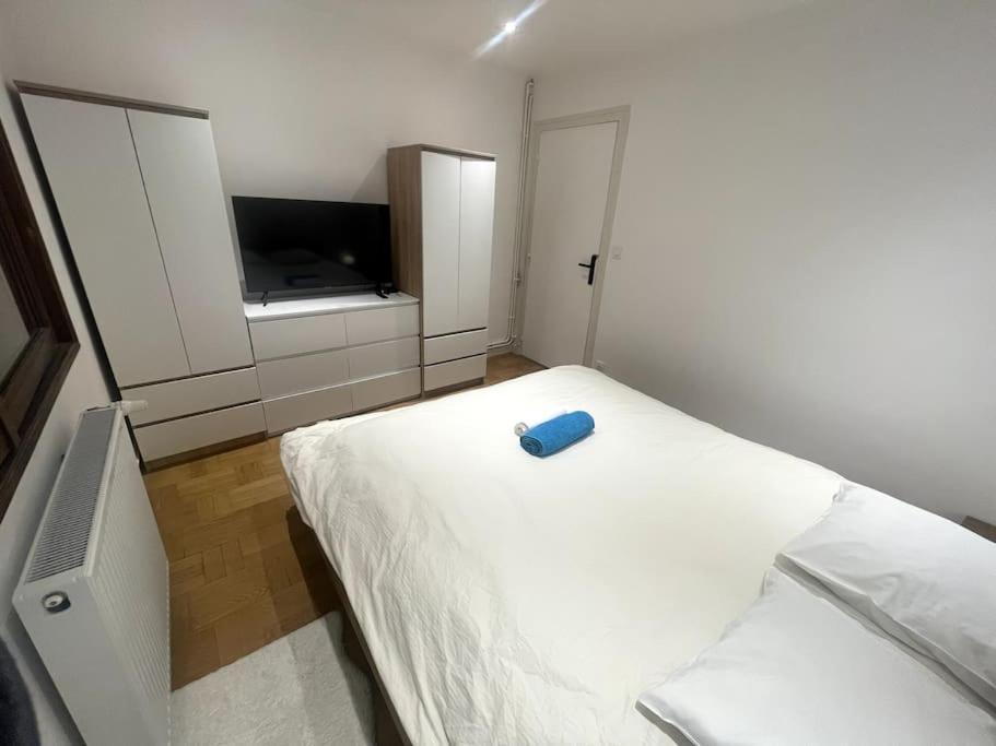 Centre-ville: 3 Couchages, Parking *