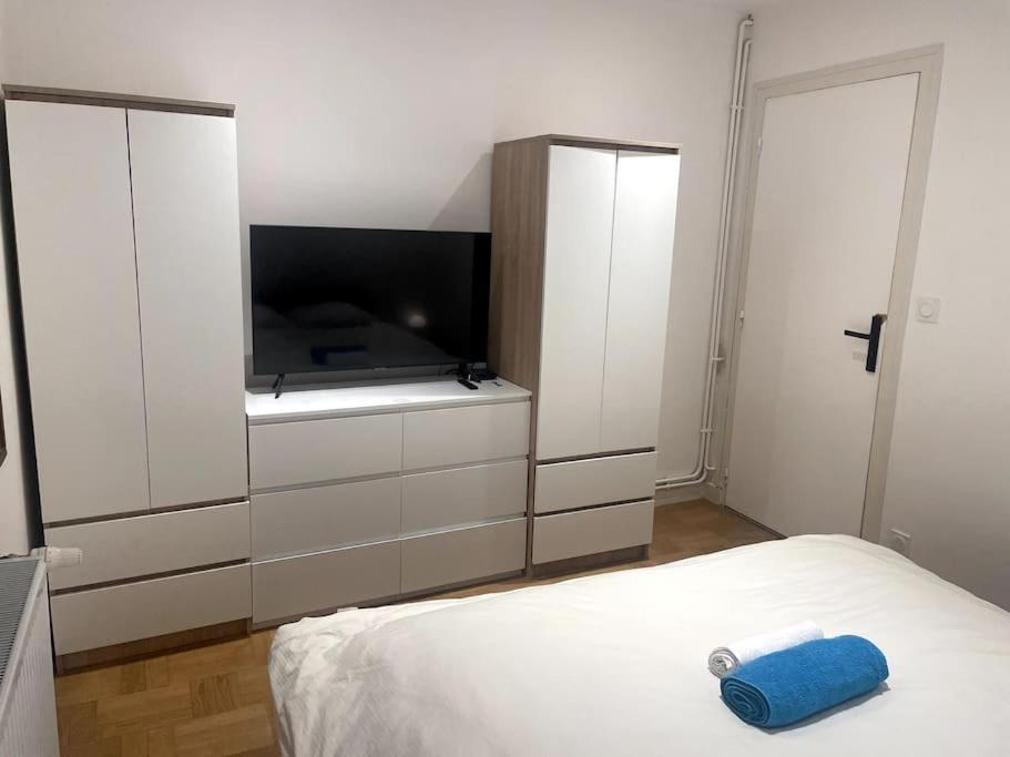 Centre-ville: 3 Couchages, Parking *