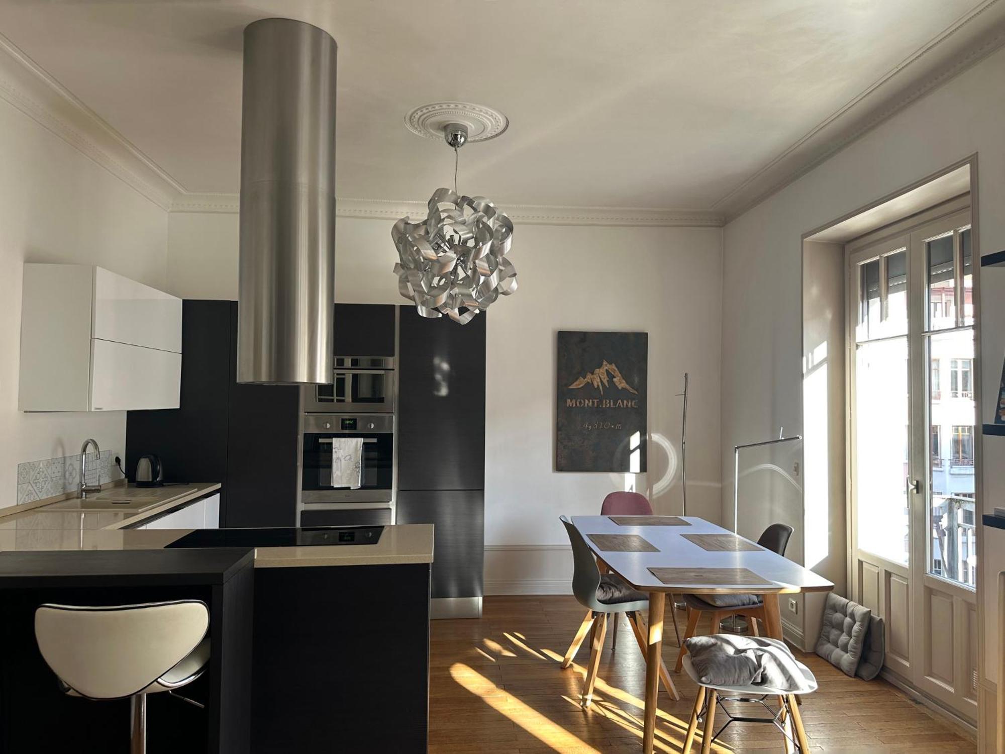 Apartment Artdeco Building Annecy