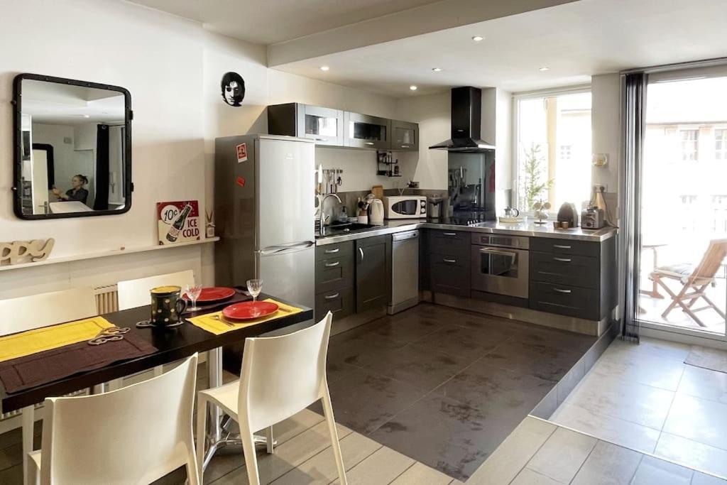 Sur Le Thiou, Cosy 2 Pers, En Vieille Apartment Annecy