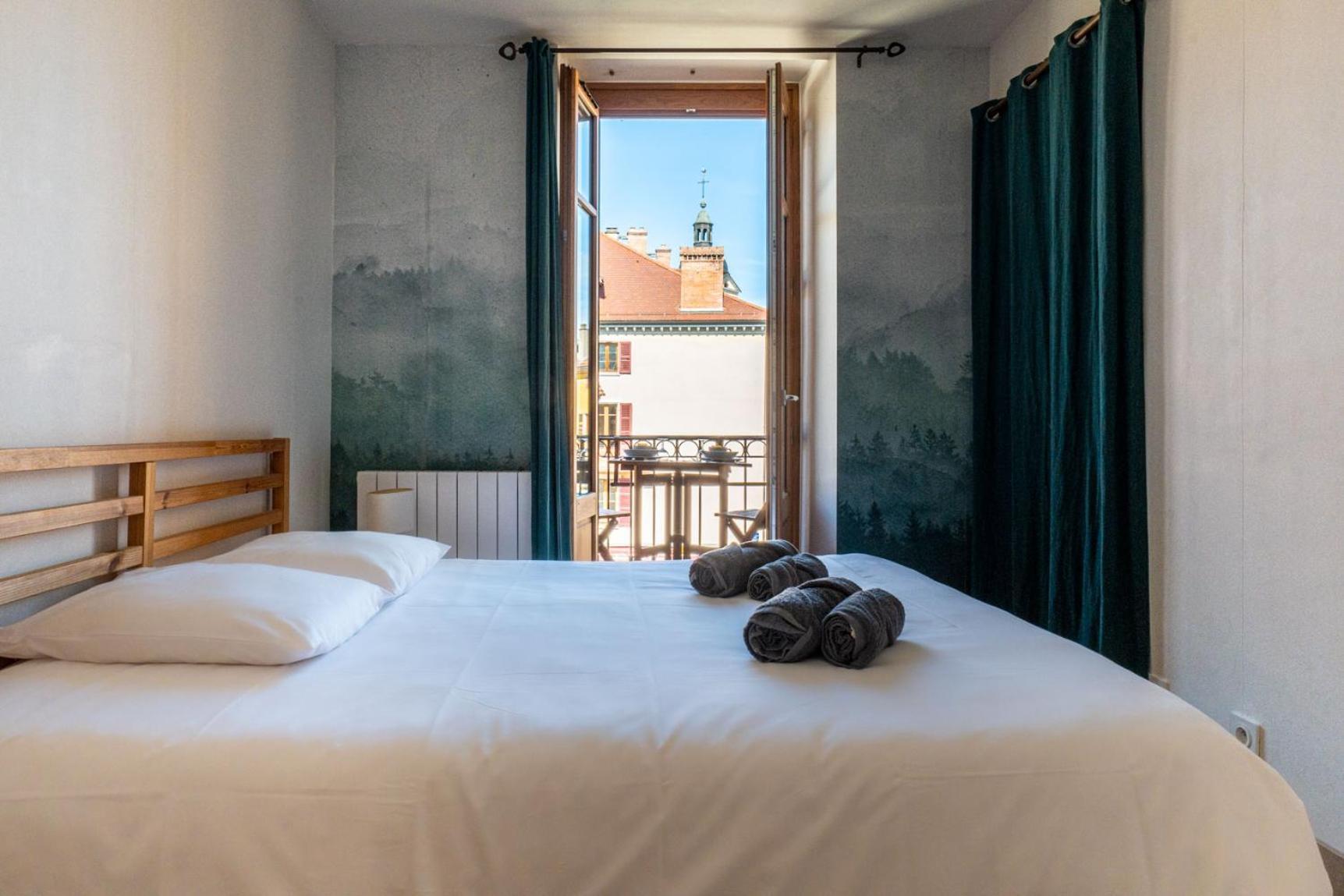 L'isle Perriere - Chambre-balcon-vue *