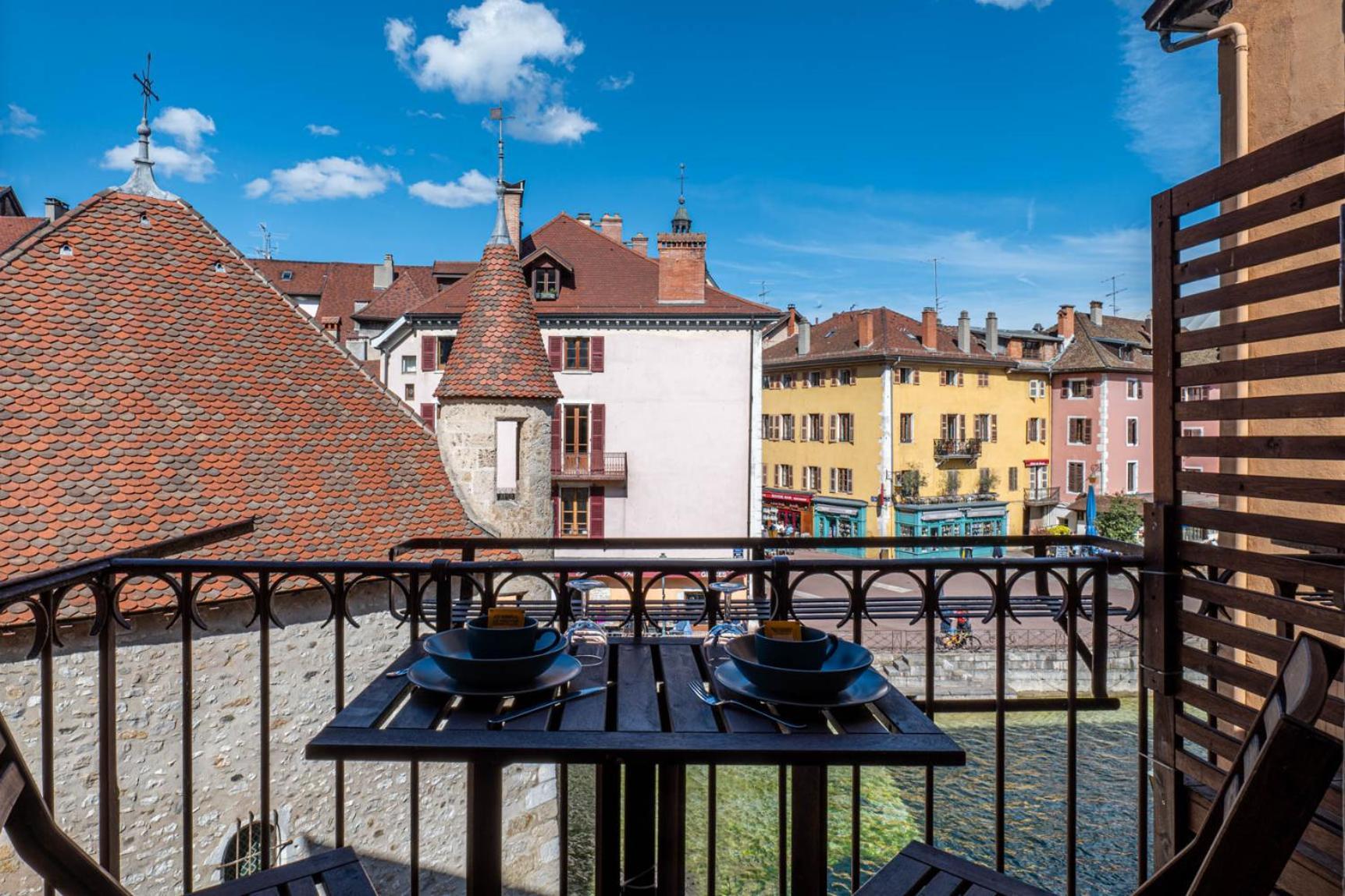 Apartment L'isle Perriere - Chambre-balcon-vue *