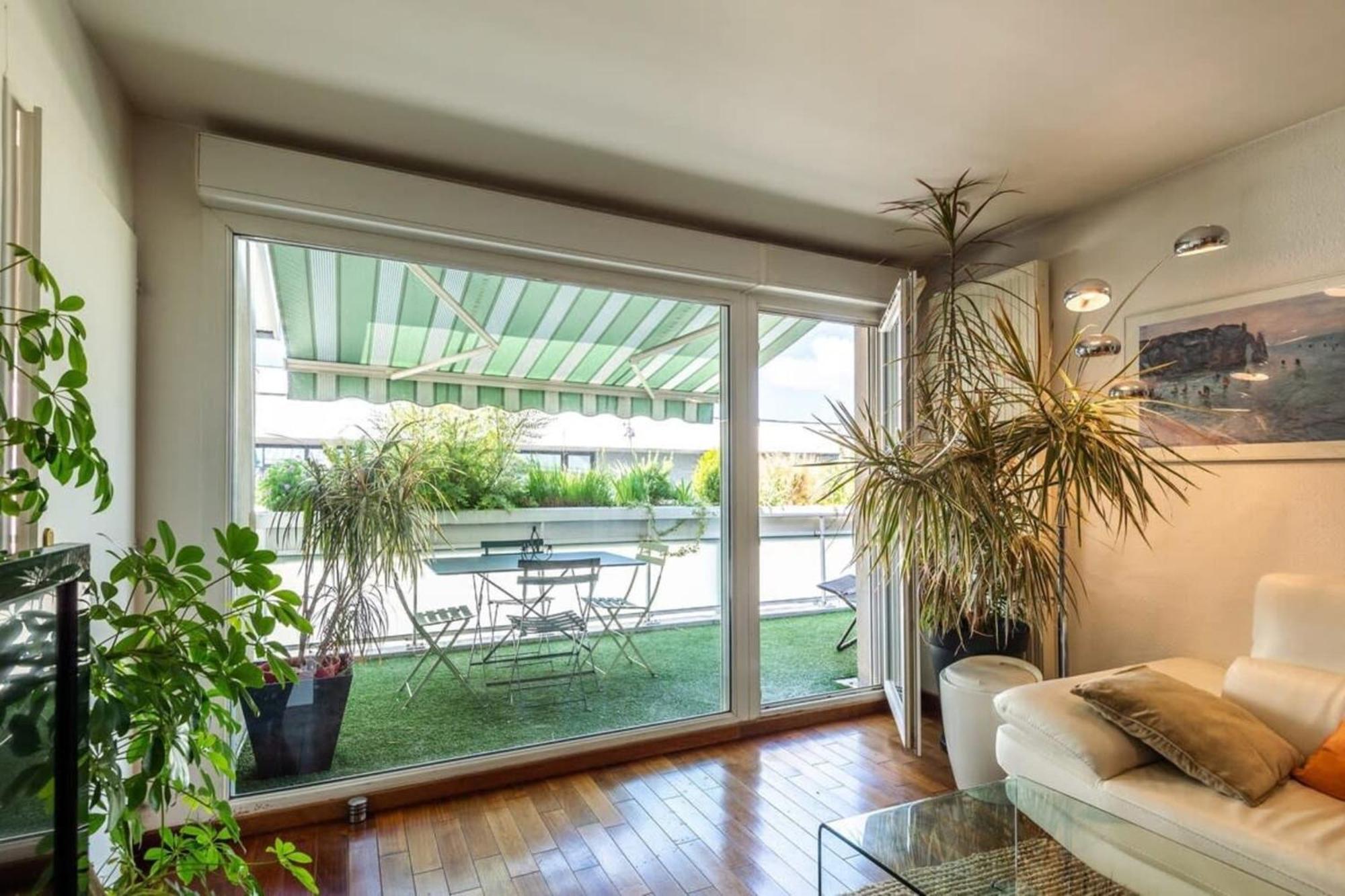 Apartment L'avant Scene Furnished Flat *
