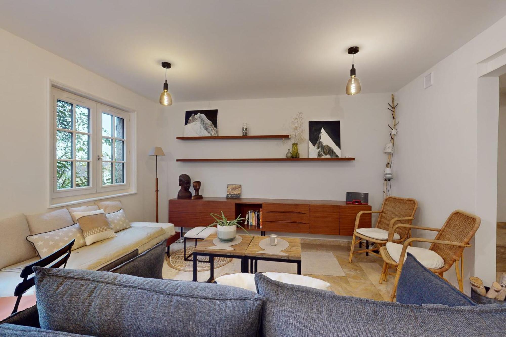 - Beautiful Quiet T3 For 4 People