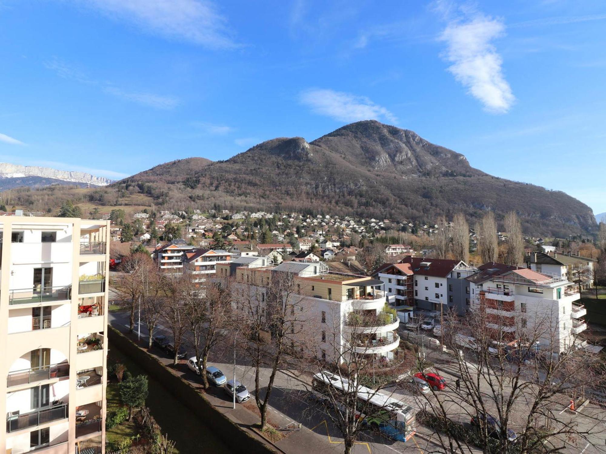 T2 De 60m² A Annecy-le-vieux, Grande Terrasse Amenagee, Proche Et Commerces - Fr-1-432-74 * Annecy