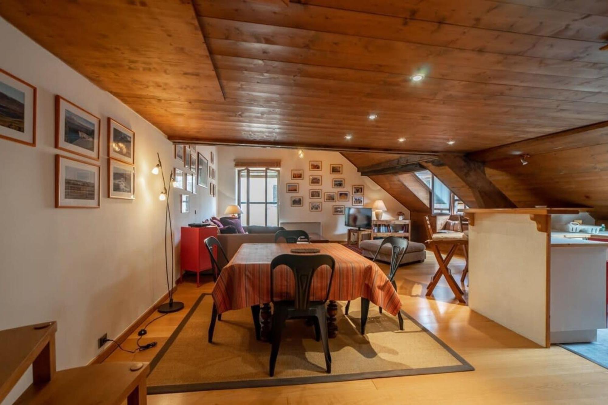 Bacchus Furnished Flat Appartement *