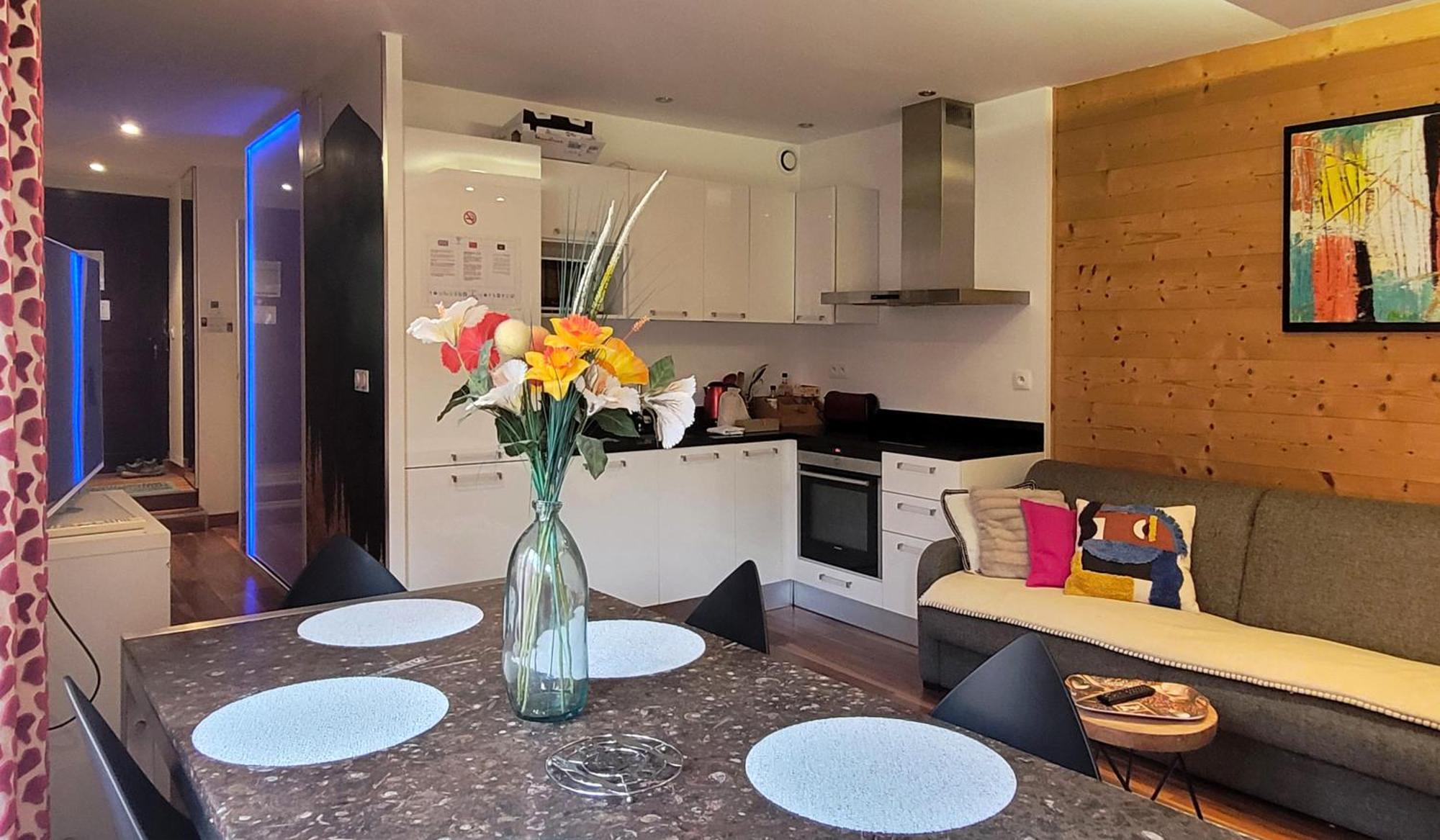 Apartment L'isle - Lofts & Lakes Certified 5-stars