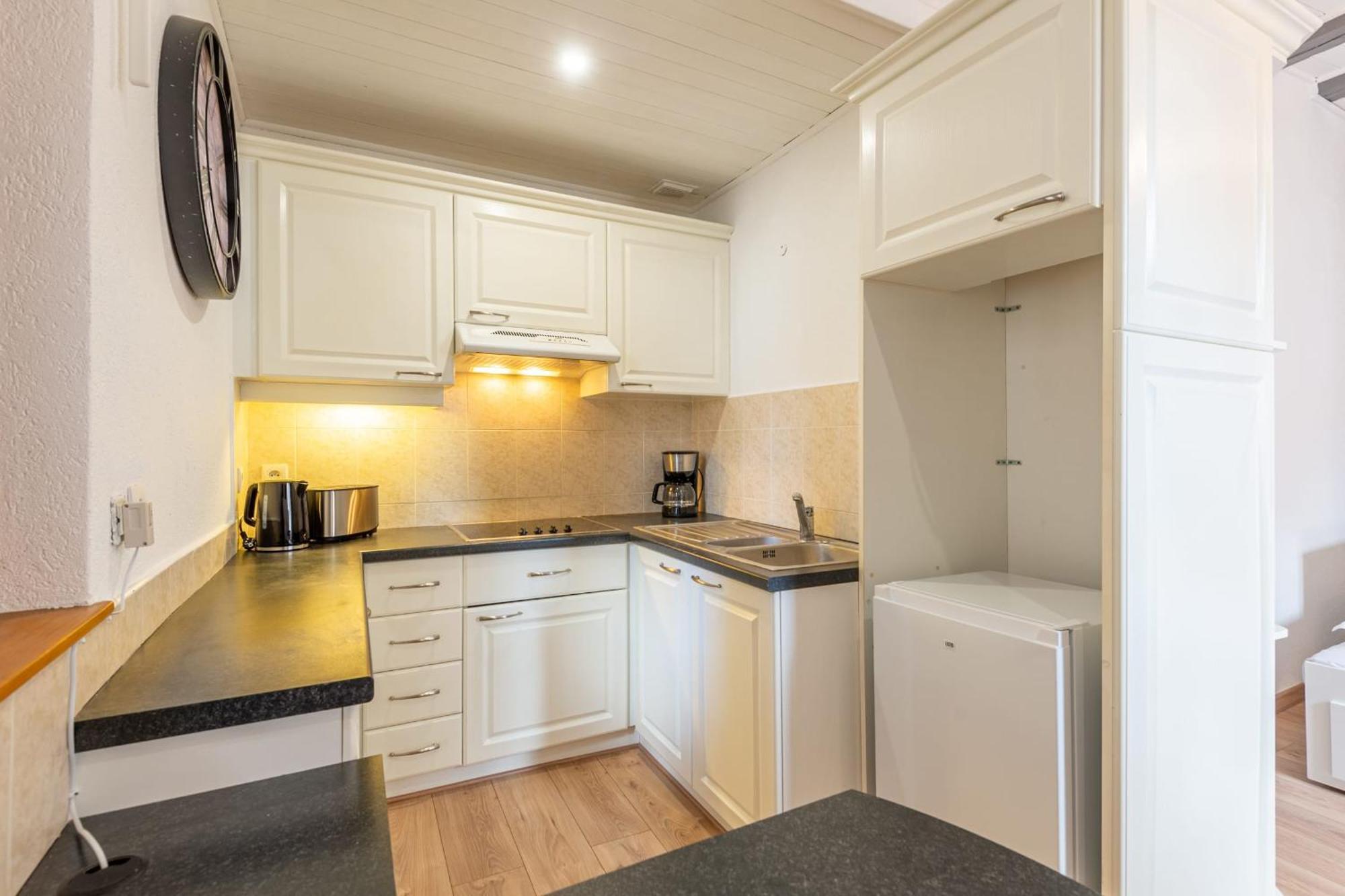 Apartment La Tour Medievale Au Centre Annecy