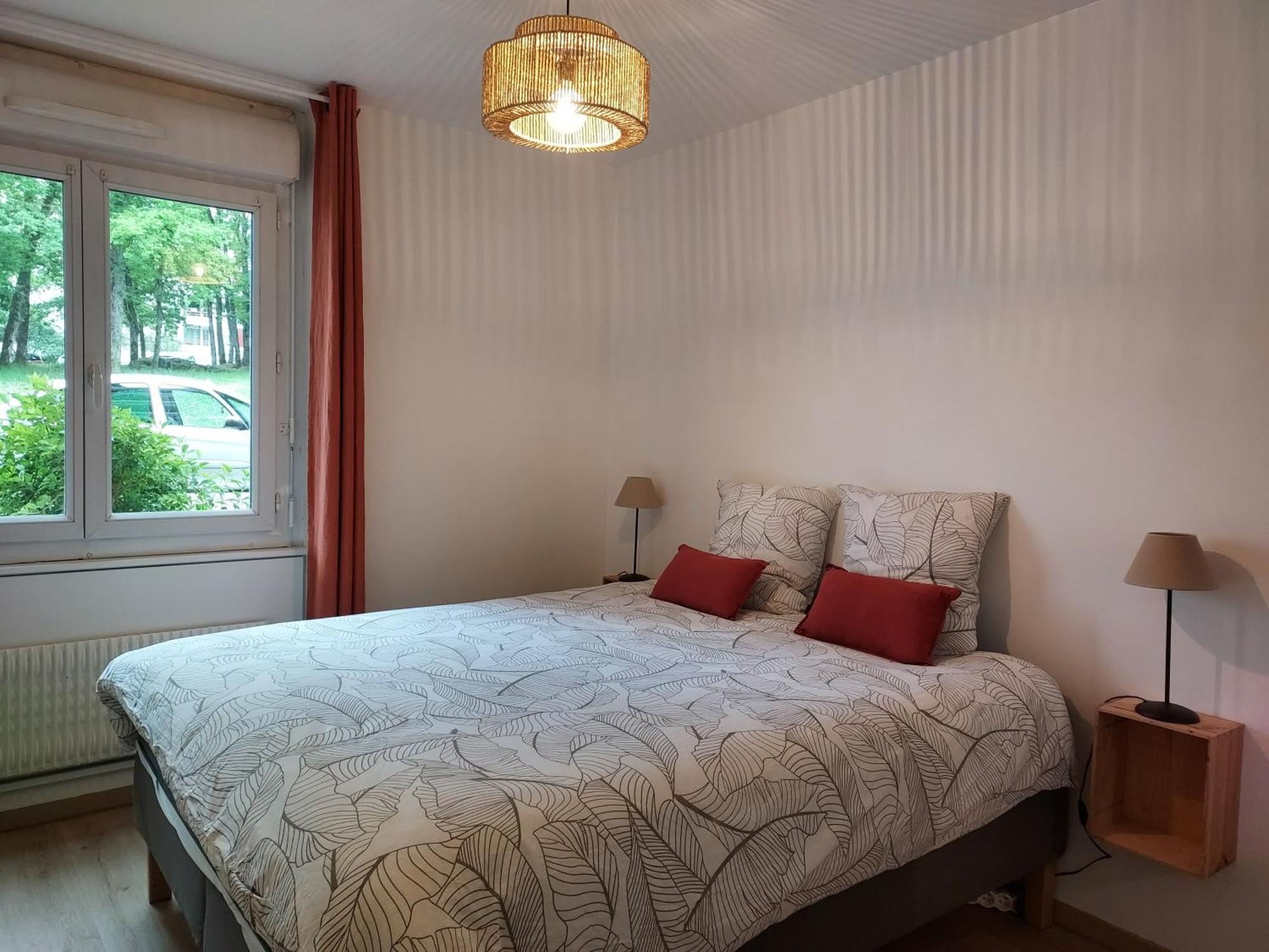 Appartement Grand 2 Calme Parking Annecy