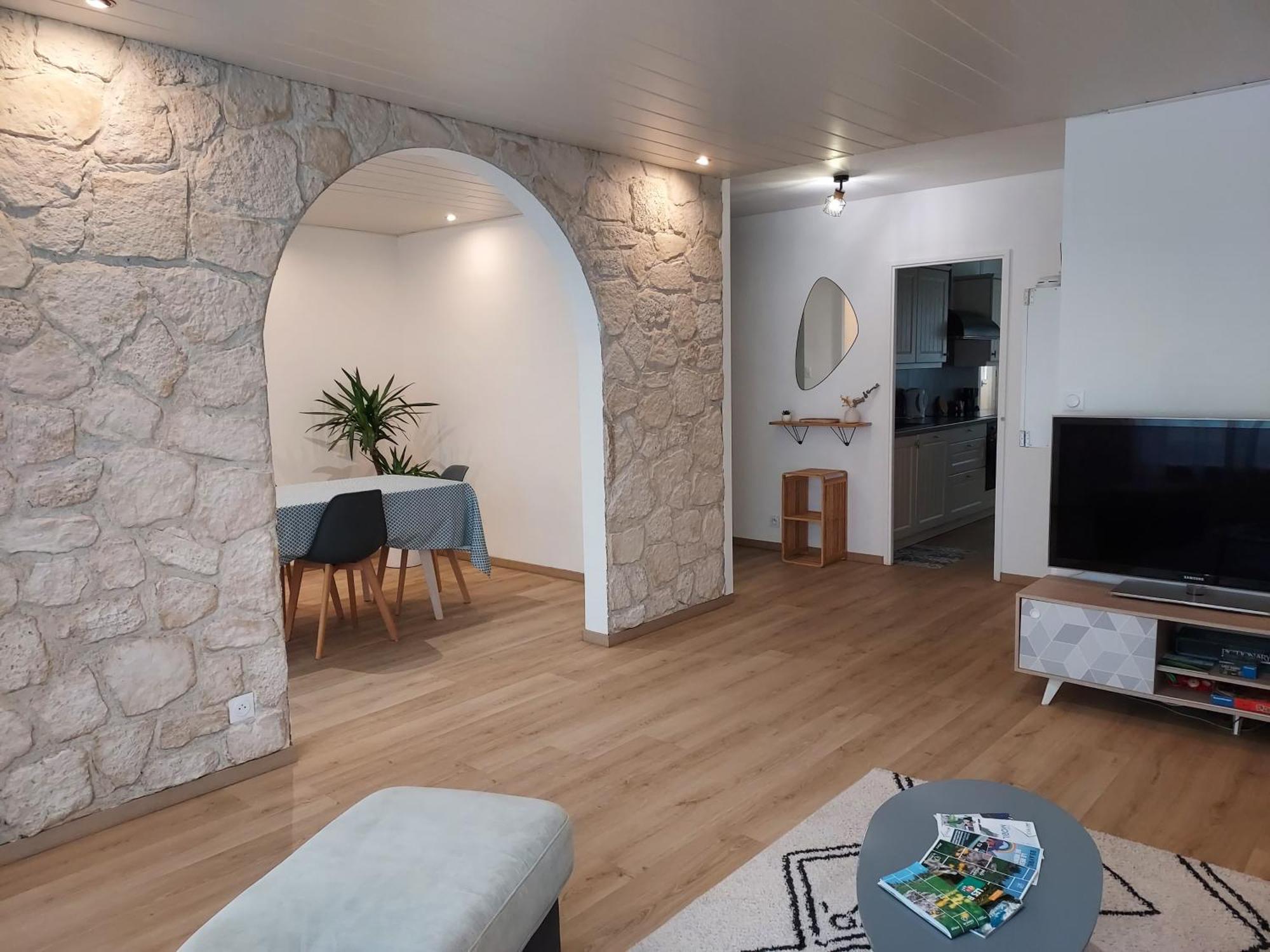 Appartement Grand 2 Calme Parking *