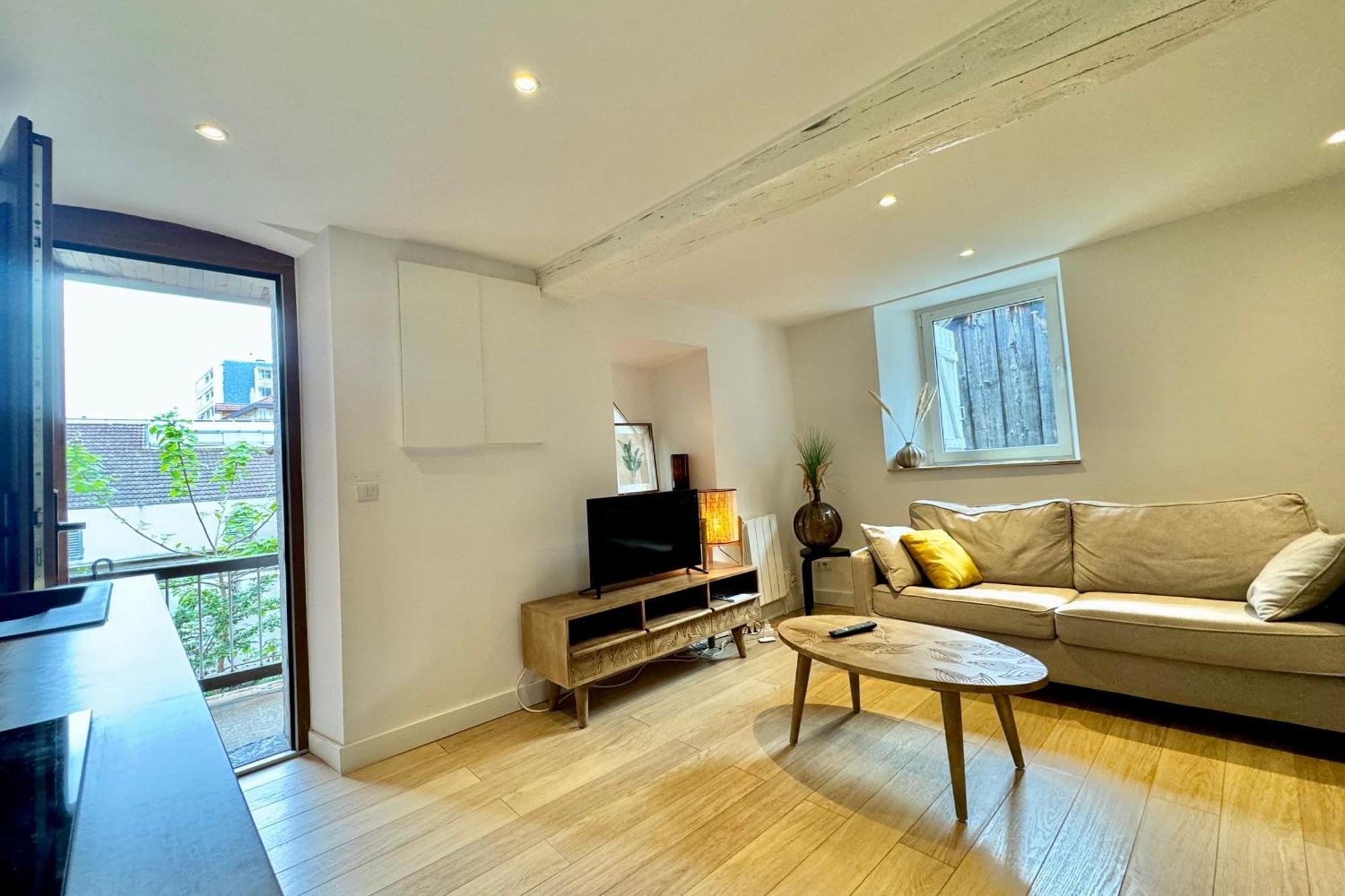 Apartment Verona - T2 Rue Carnot *