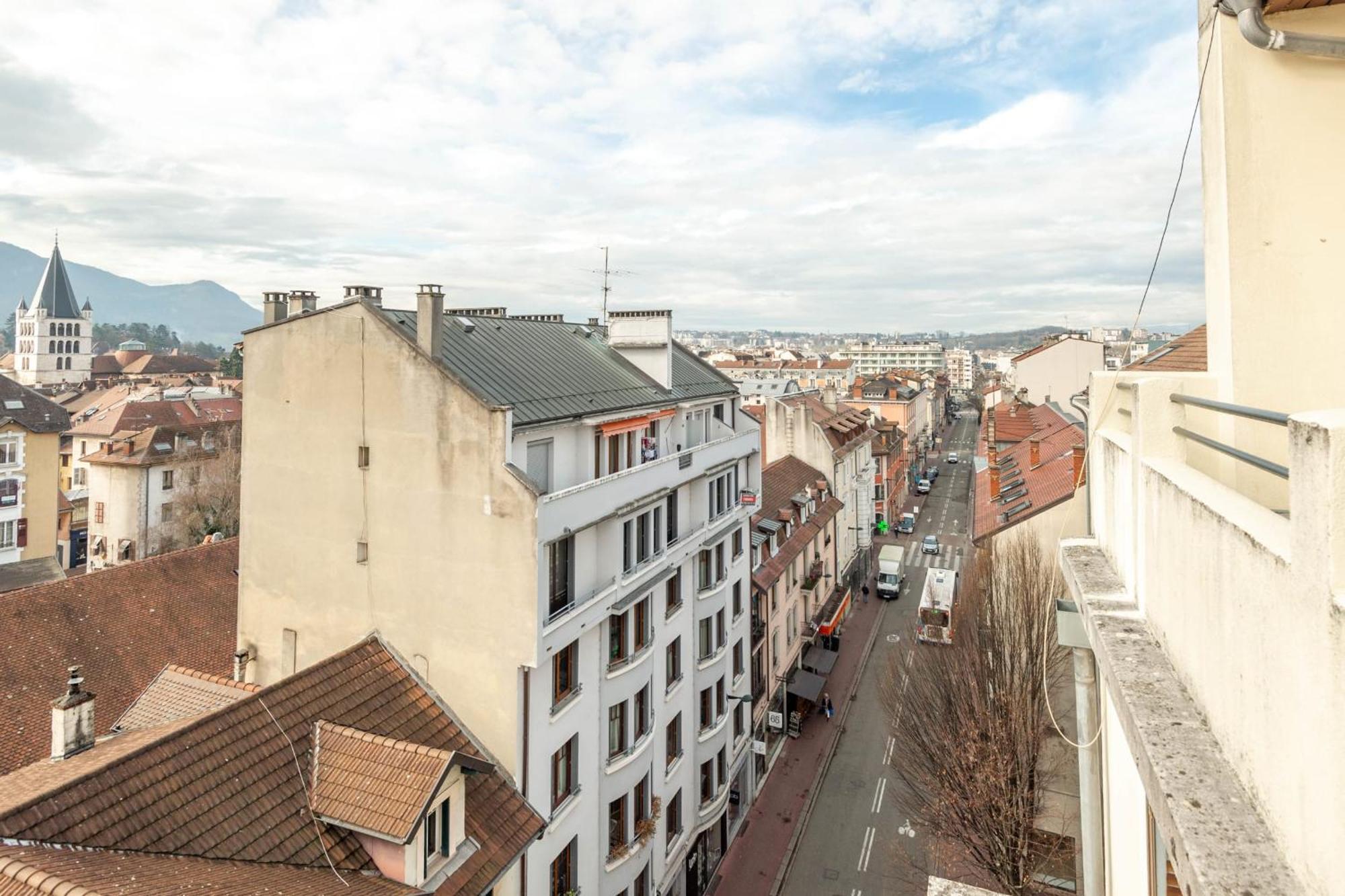 Le Beau Marcy - Contemporary Centre Flat Apartment *
