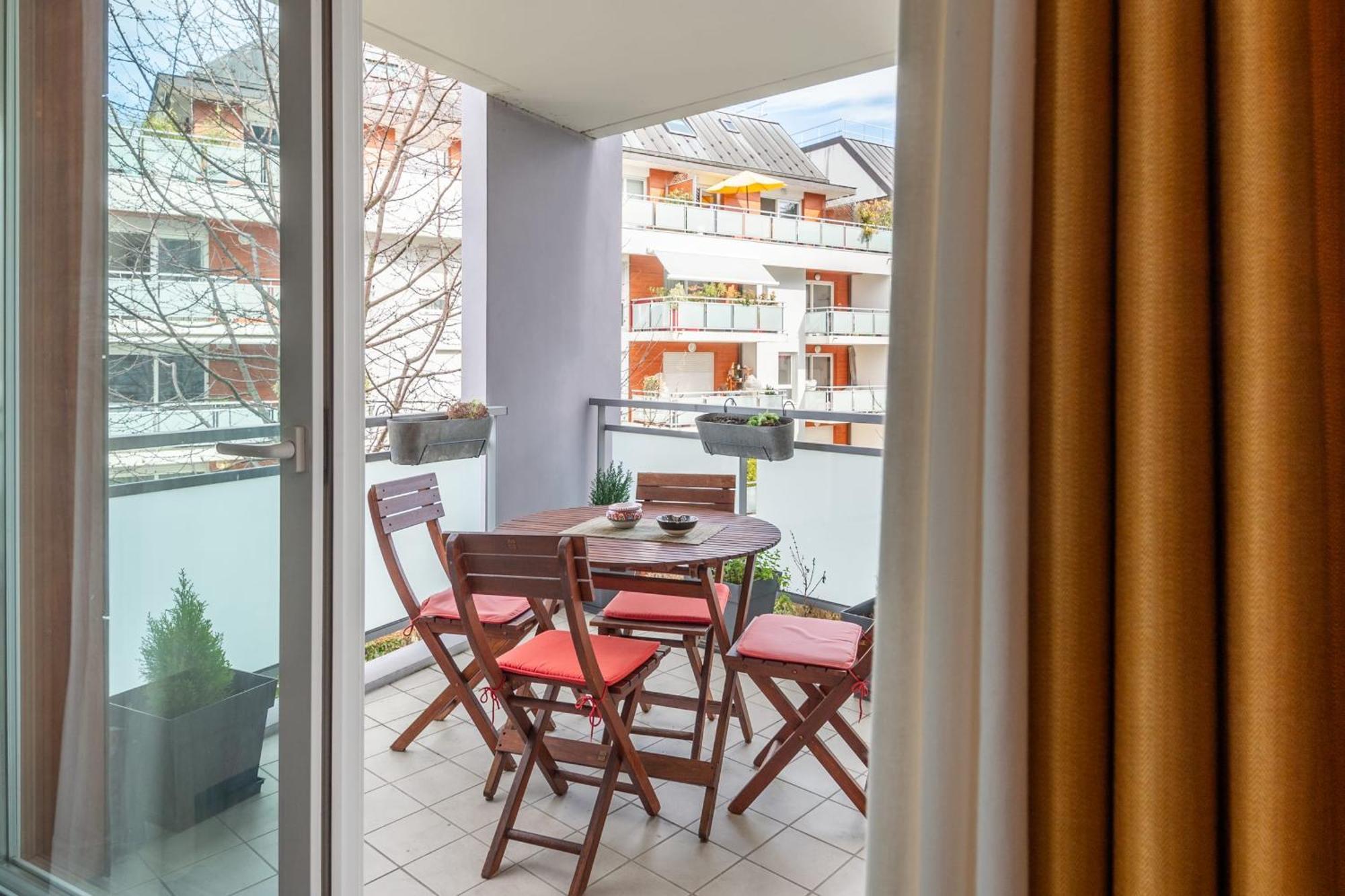 Joli T2 De 57 M Proche Et Vieille Apartment Annecy
