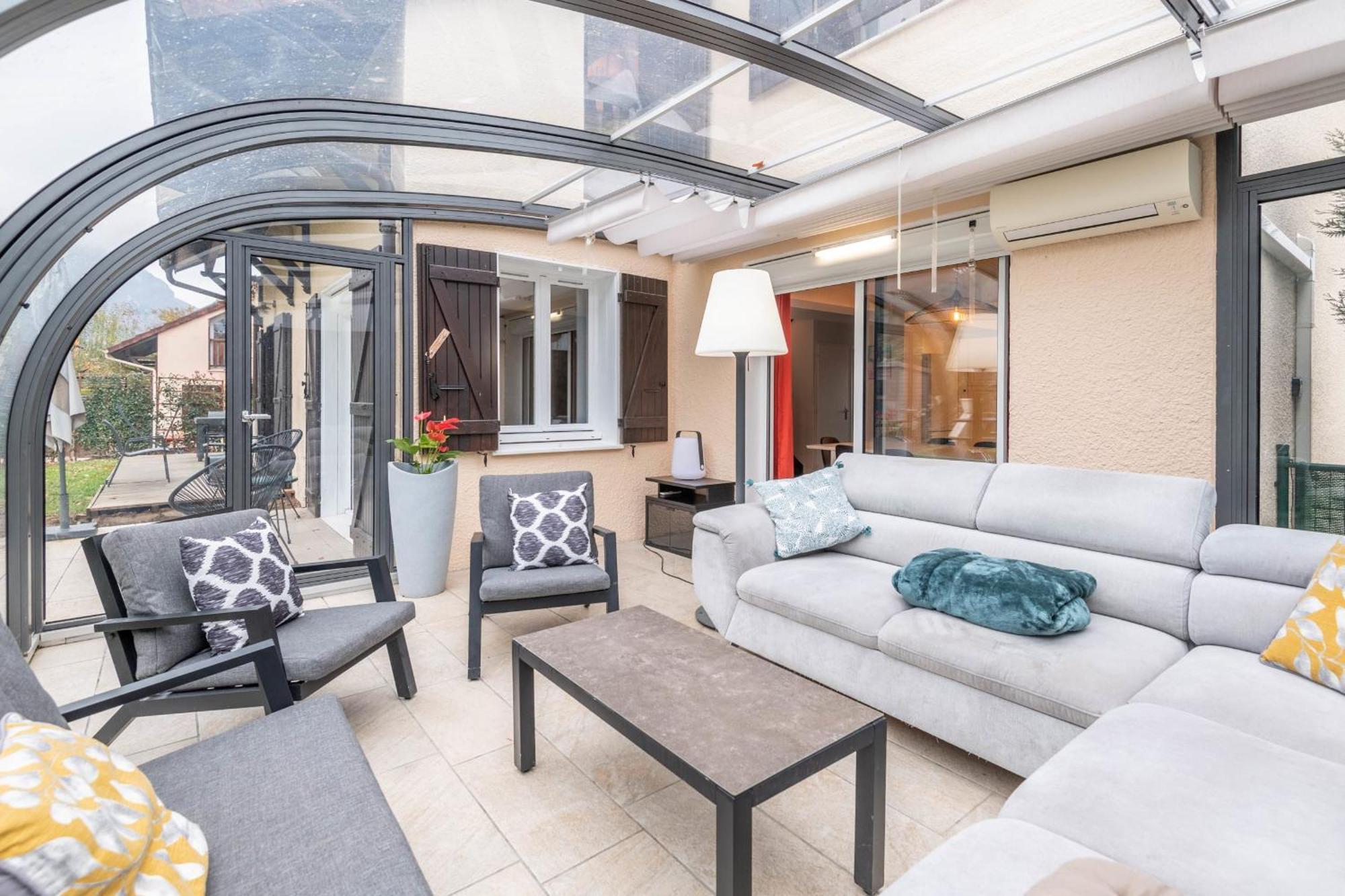 Alpiloc Furnished House Holiday home Annecy