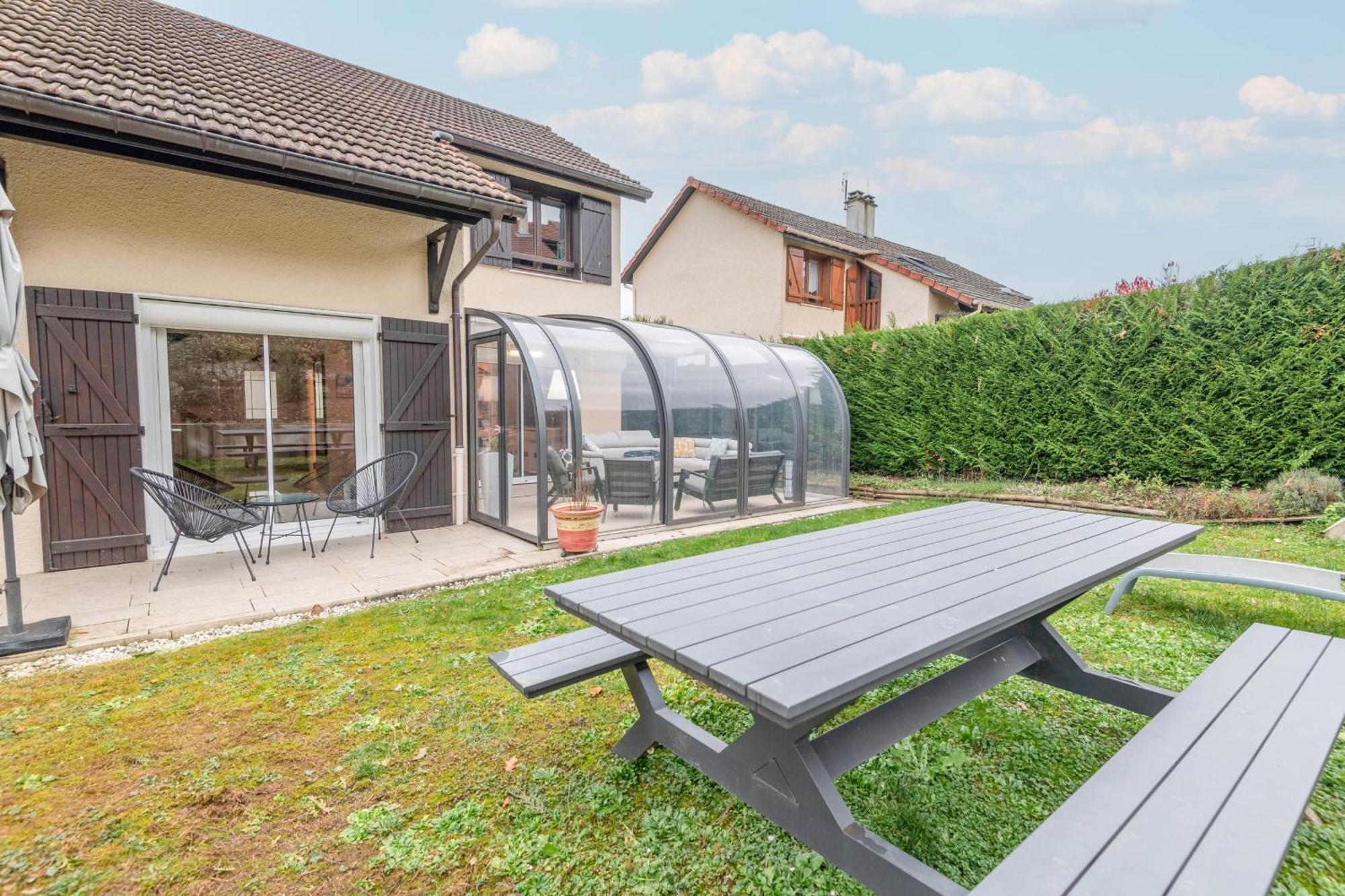Alpiloc Furnished House * Annecy