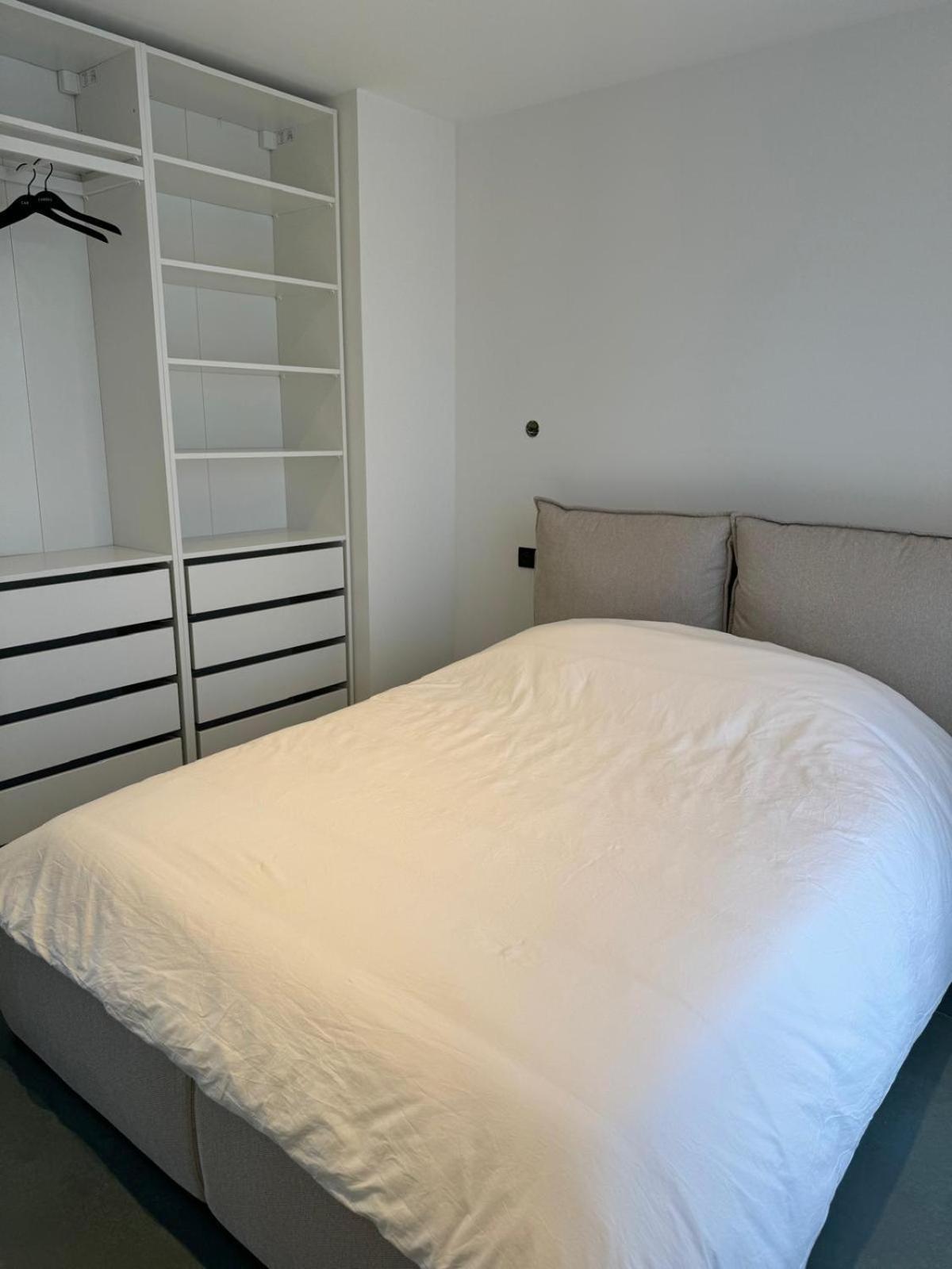 Modern & White - T3 60m2 - Parking Prive - Wifi - Netflix Apartamento *