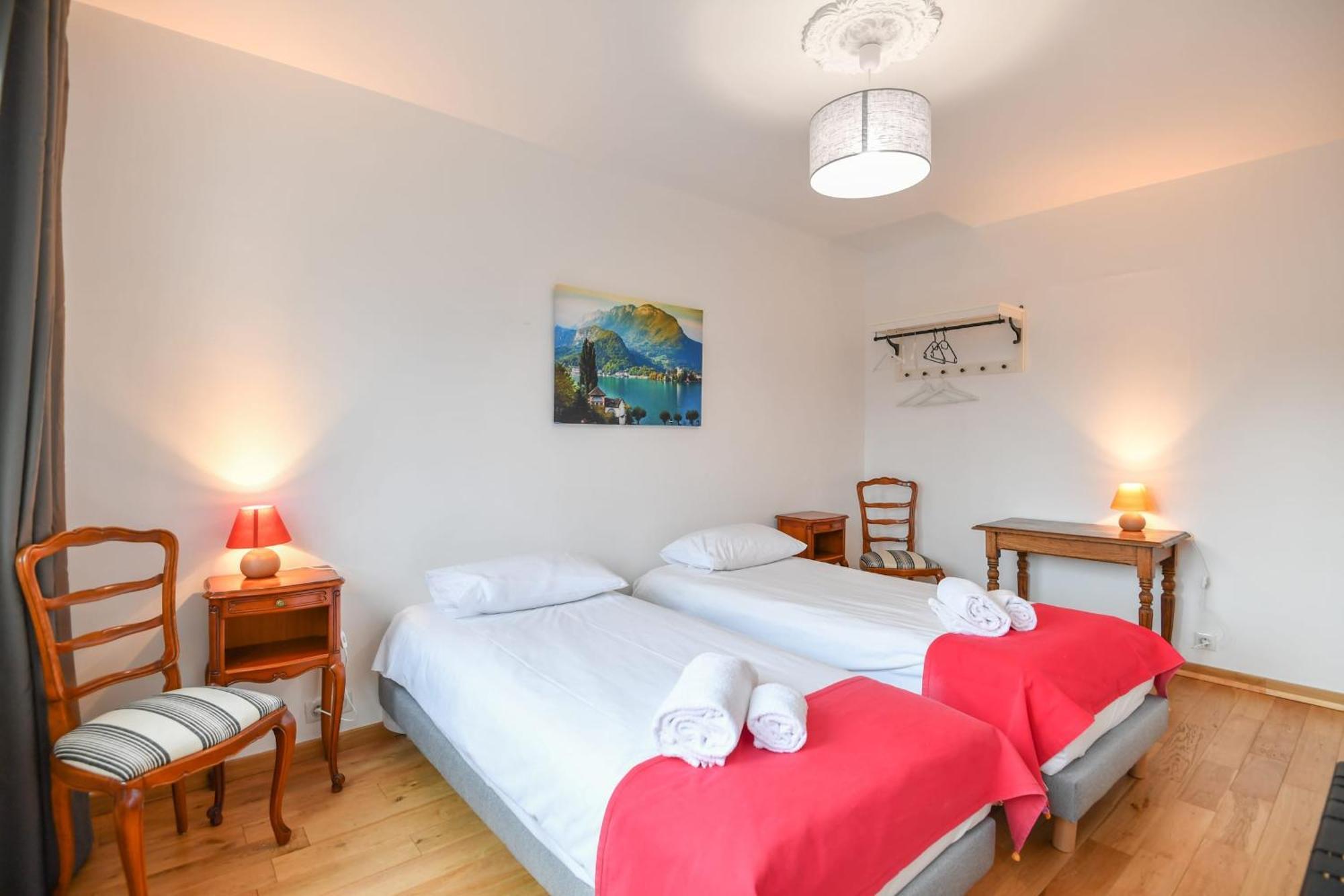 Apartment Annapurna Furnished Flat Annecy