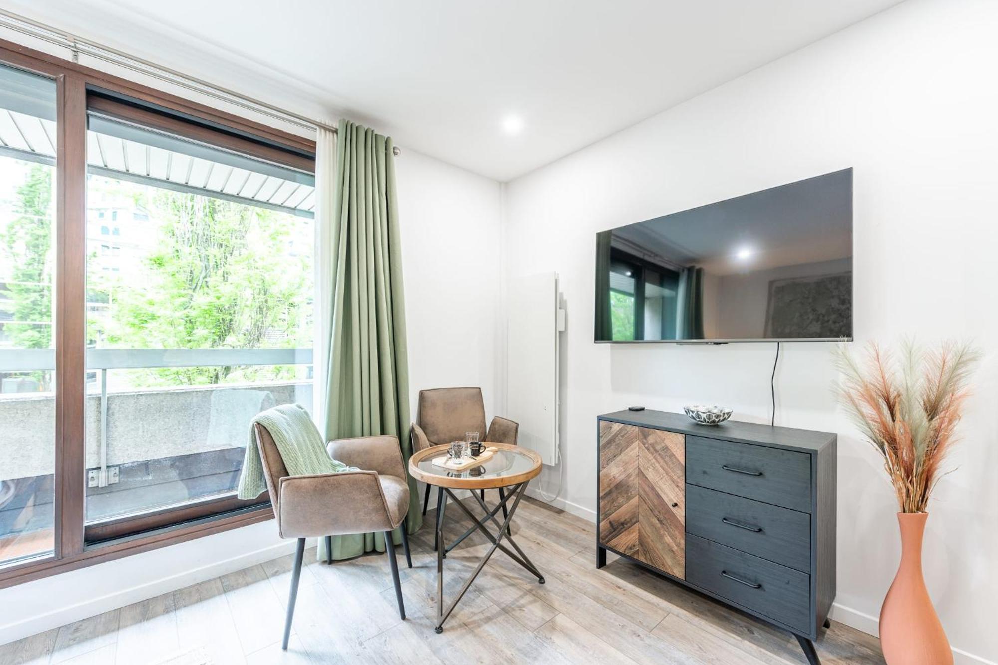Apartment Le Bonlieu 3 - Joli Avec Balcon En Plein Coeur De La *