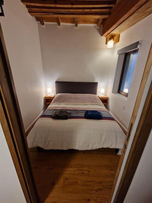 Cosy In Old Town, 2 Mins Walking Distance To *