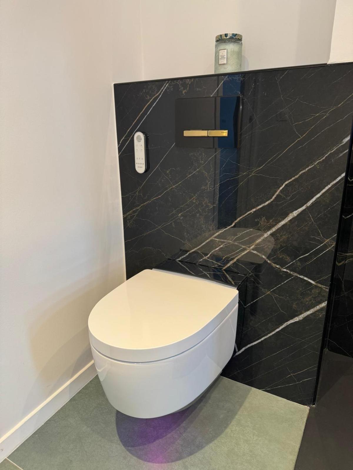 Modern & White - T3 60m2 - Parking Prive - Wifi - Netflix * Annecy