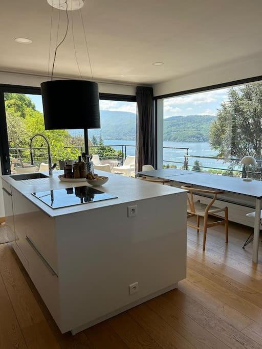 Apartment Grand T4, Vue Unique Lac, Terrasse Et *