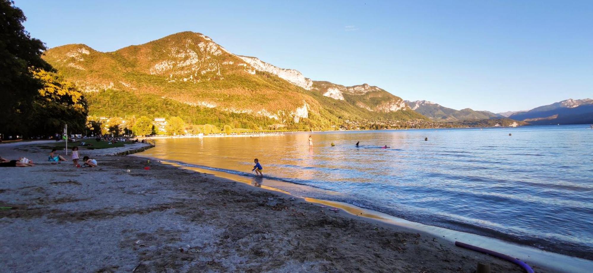 Apartment Et 95 M2 A 100m Du Lac, 3 Chambres, Parking