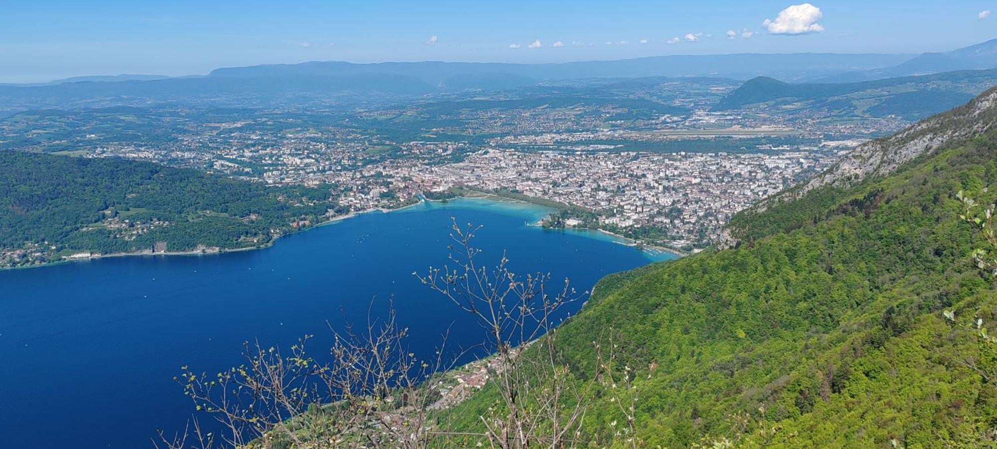 Et 95 M2 A 100m Du Lac, 3 Chambres, Parking Apartment Annecy