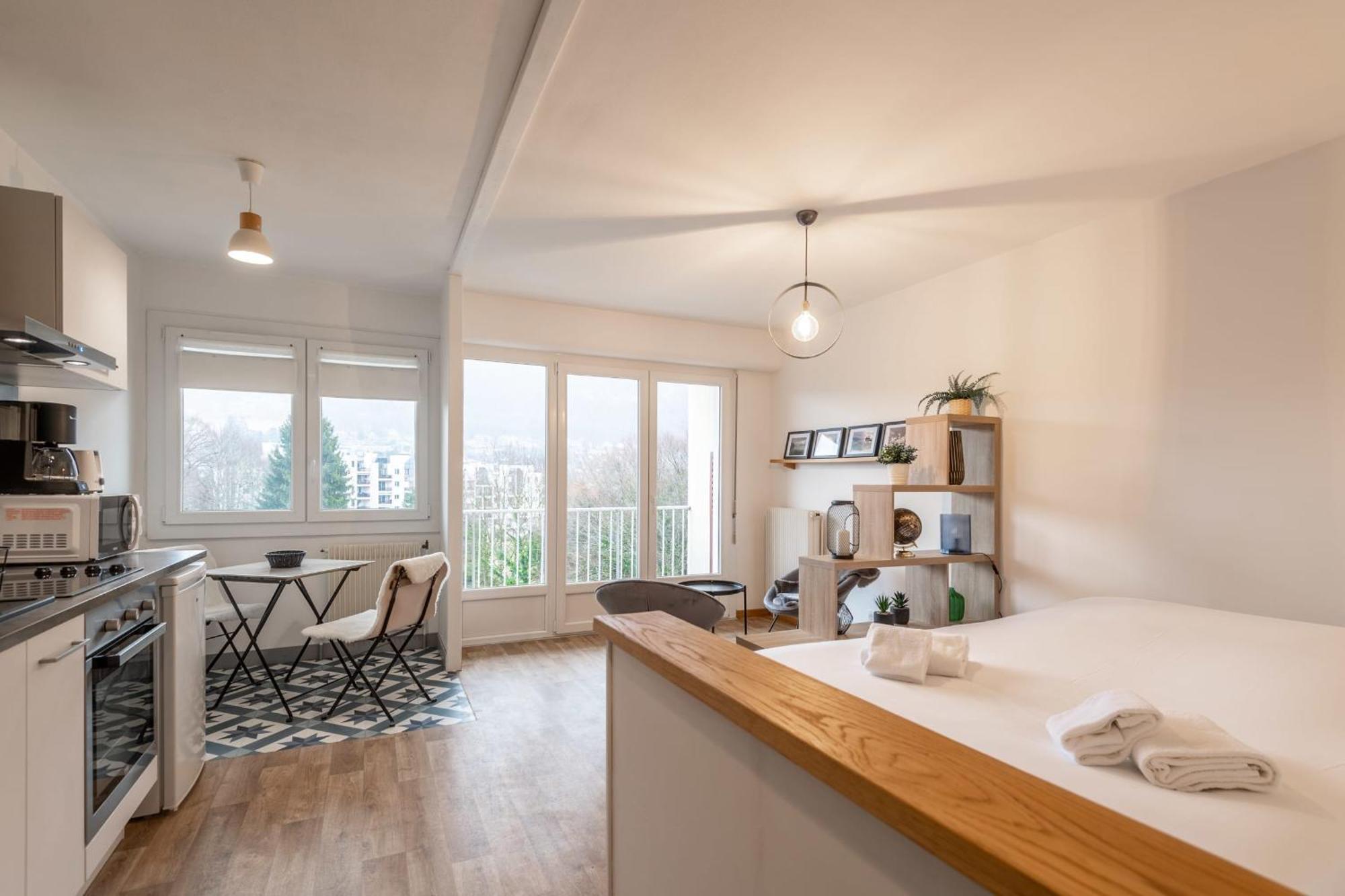 Apartment Pommaries Furnished Flat *