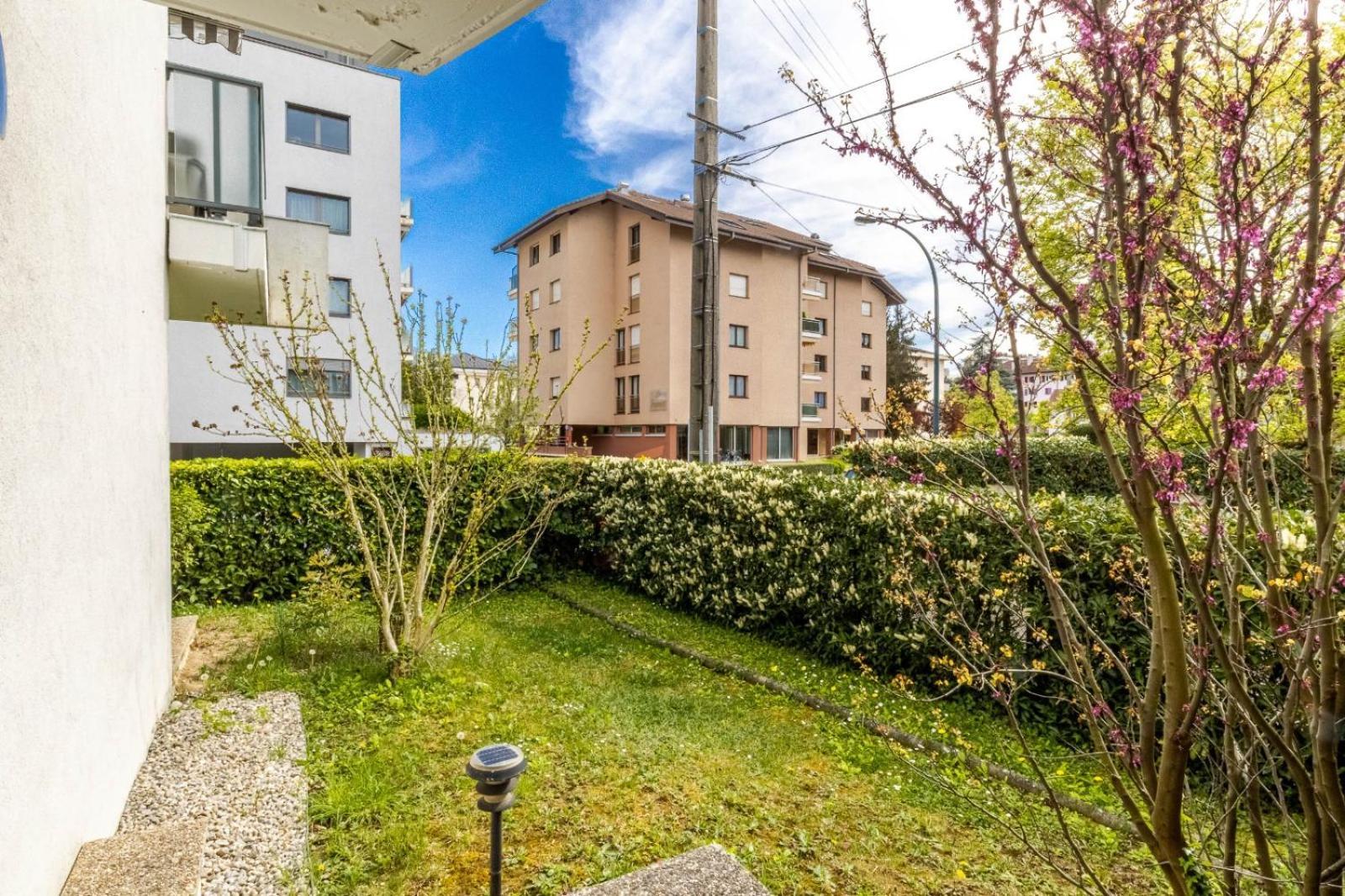 Le Gouverneur, 100m Du Avec Parking Appartement *