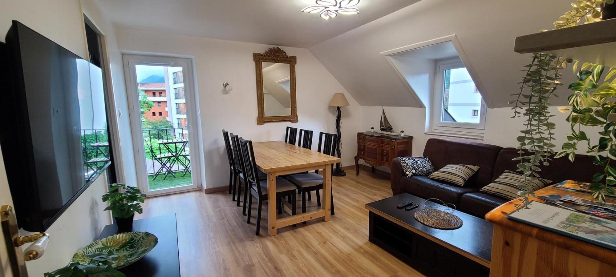 Casamoro Albigny : Detente A 2 Pas Du D'annecy Appartement