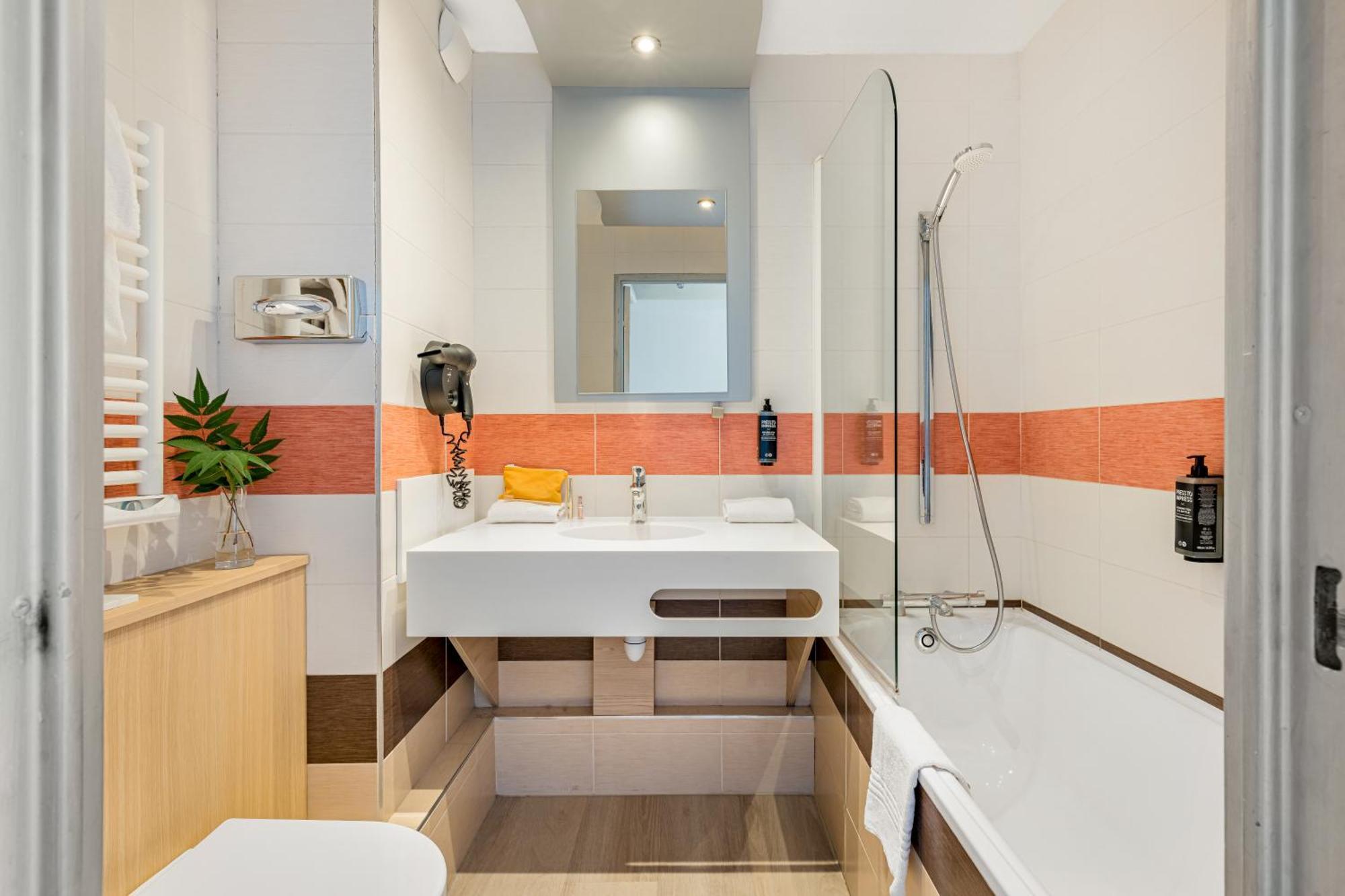 Ibis Styles Centre Gare 3* Annecy