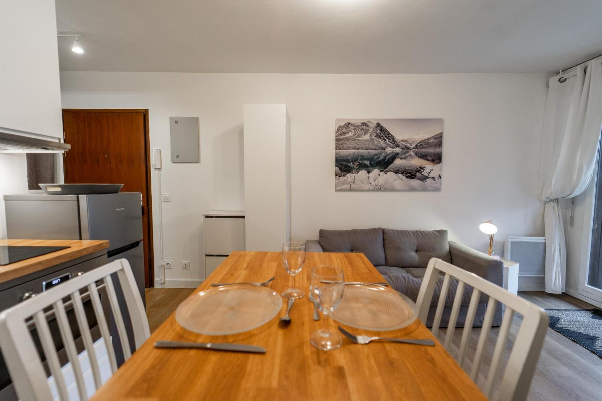 Le Balcon D'albigny Apartment