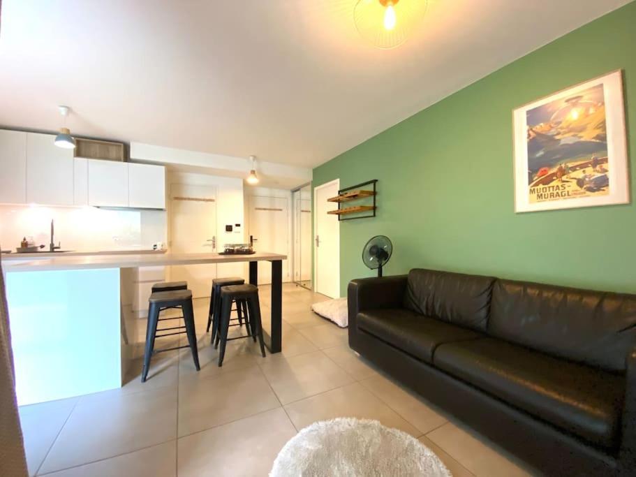Astoria - Parking, Velos, Jardin Et Terrasse Apartment