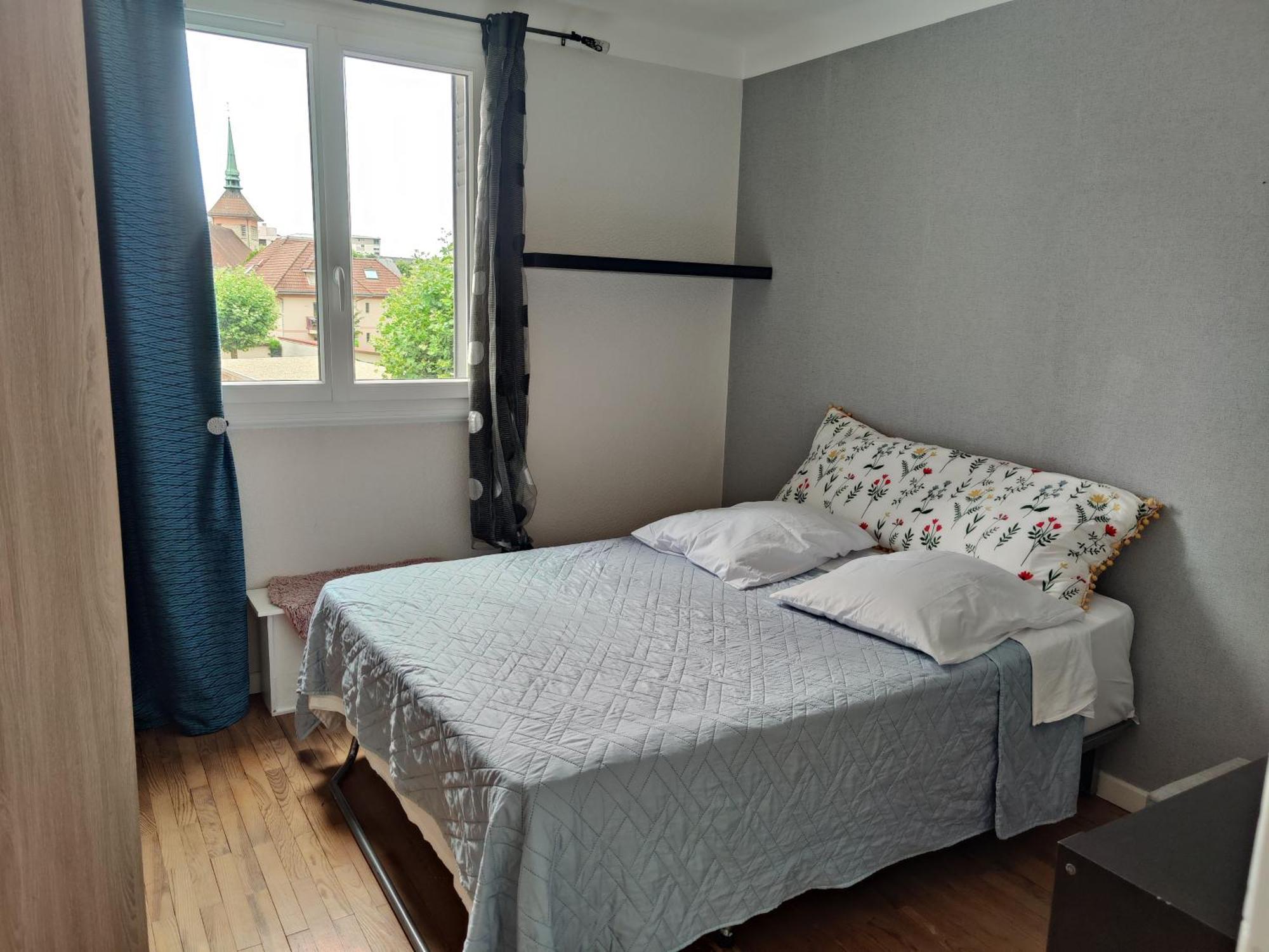 T3 A Apartment *