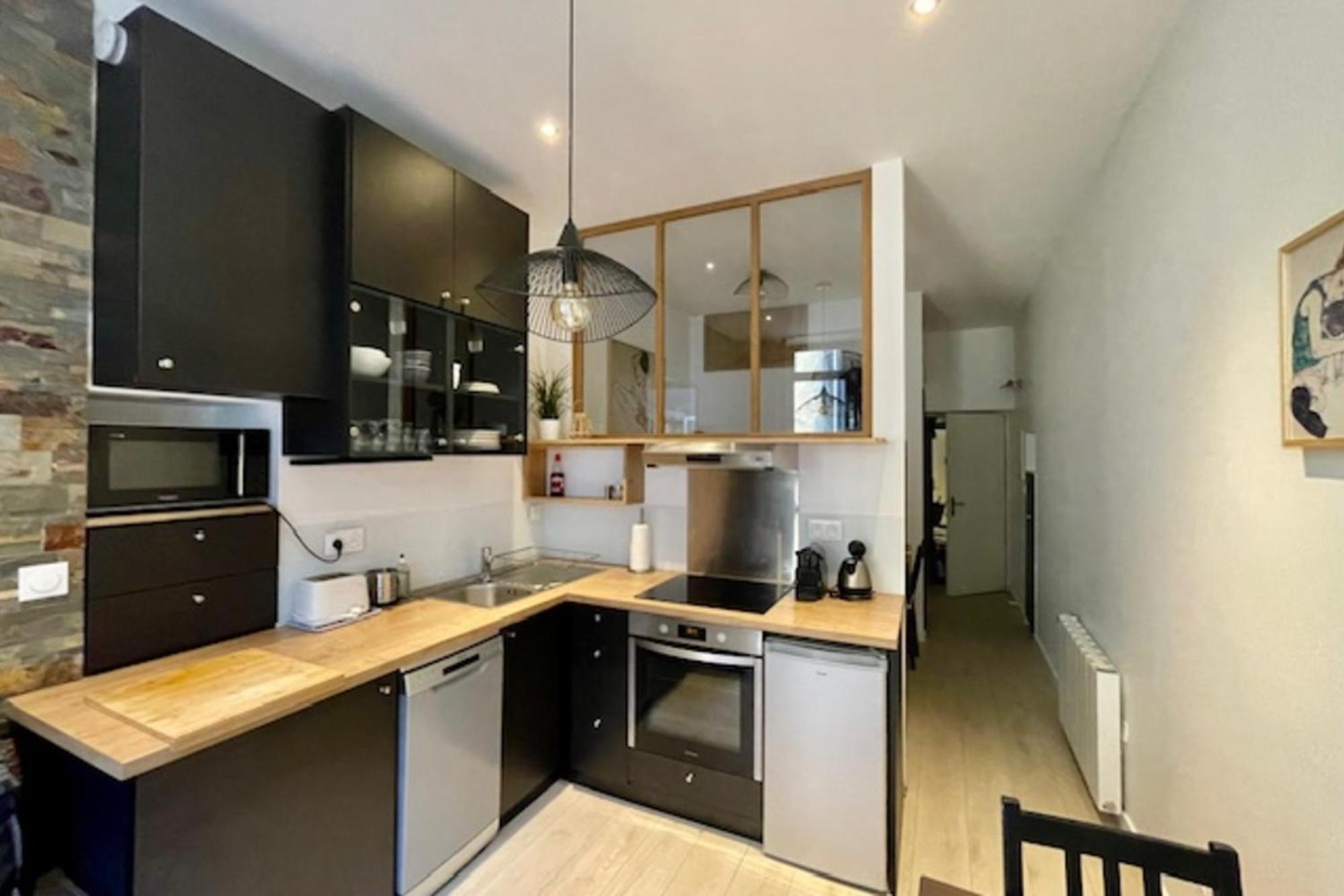 Le Rousseau - Beautiful In Old Town Apartment *