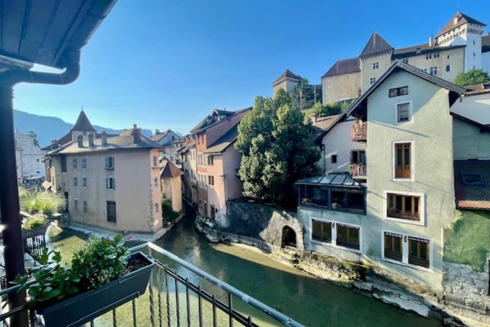 Apartment Le Canal - On The Venice Of The Alps
