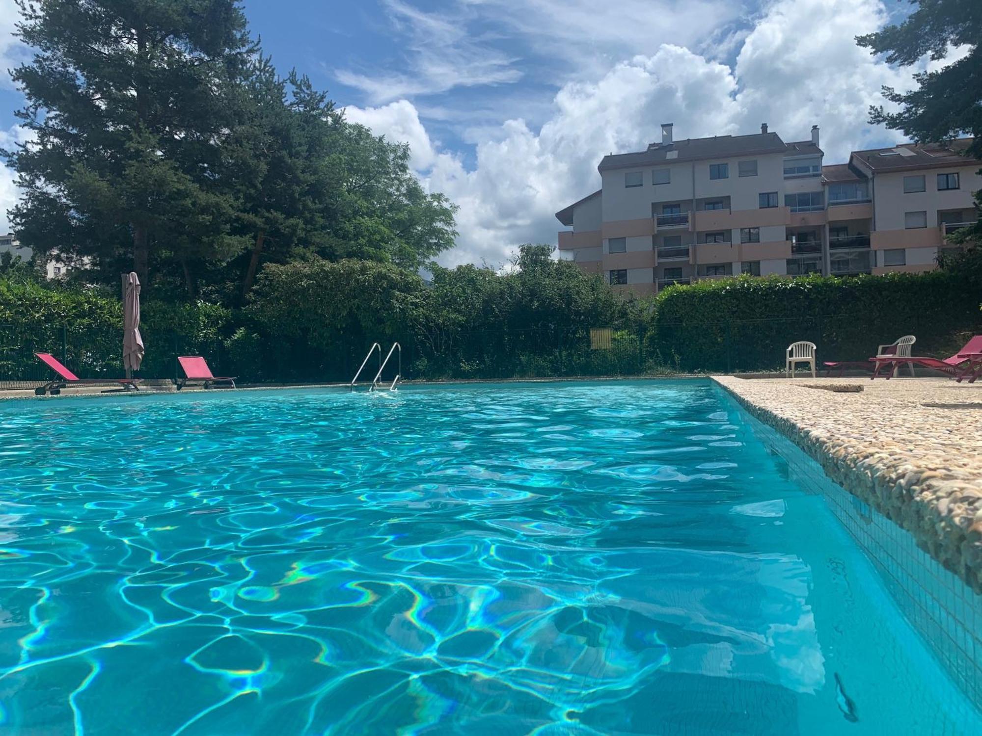 Kusmi Piscine Proche Du *