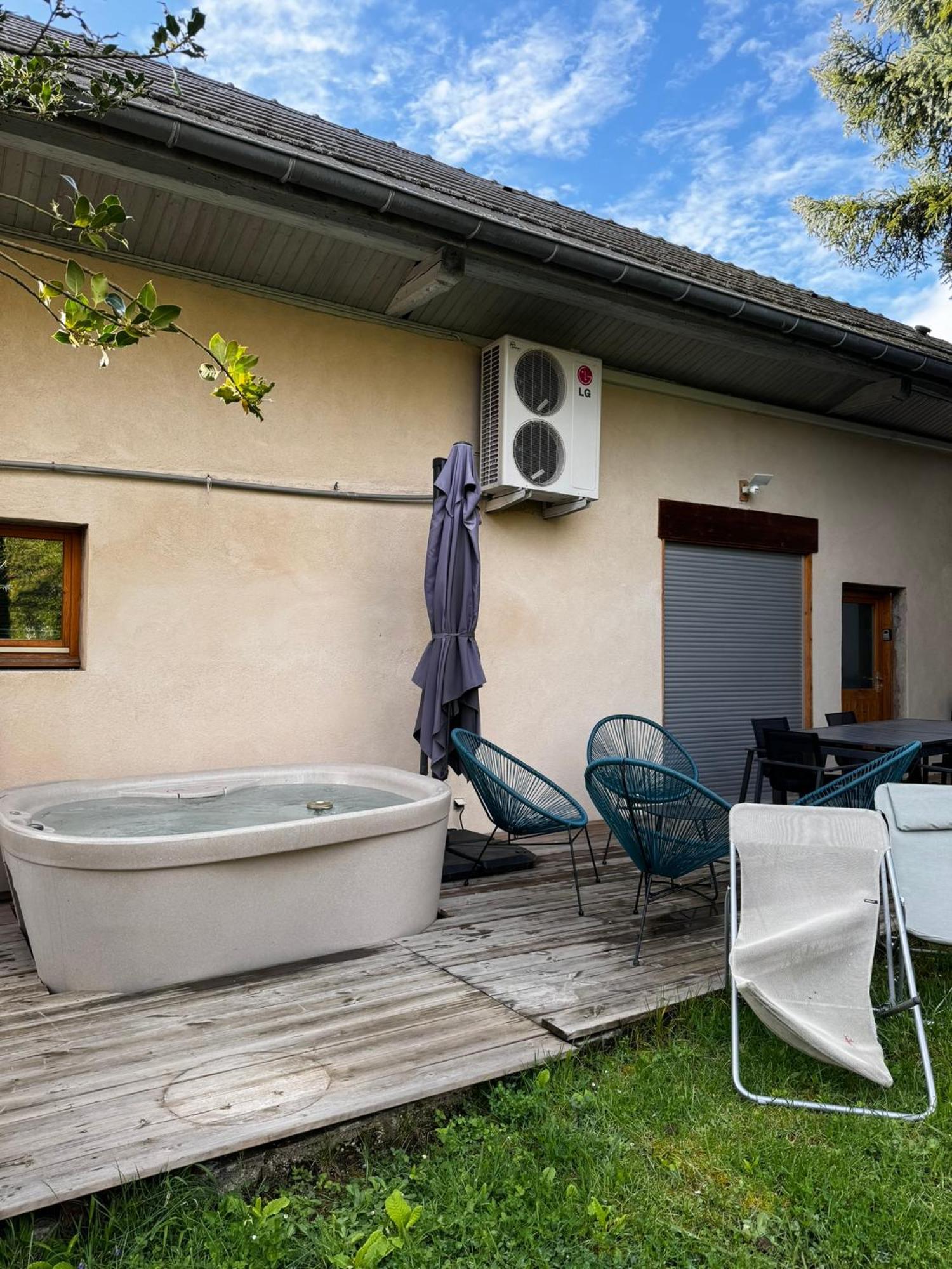 Des Muriers - 500 M Du Avec Jacuzzi * Annecy