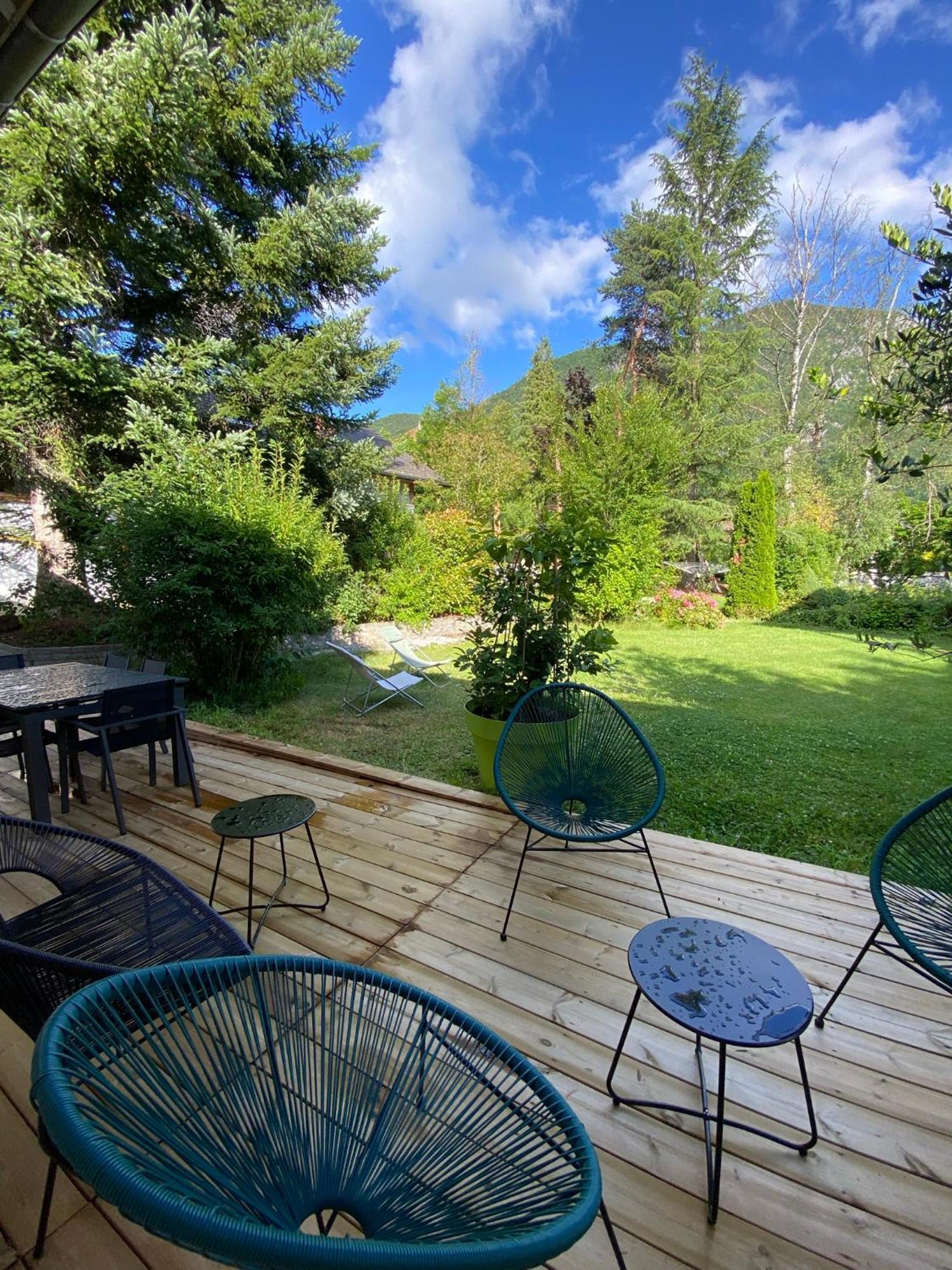 Des Muriers - 500 M Du Avec Jacuzzi Villa Annecy