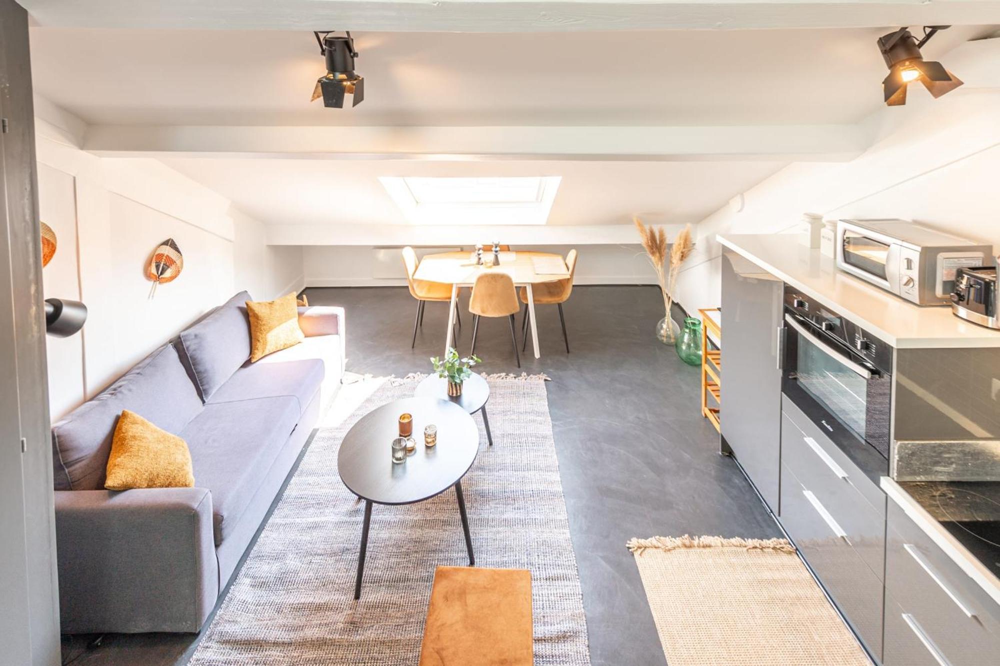 The White Duplex * Annecy