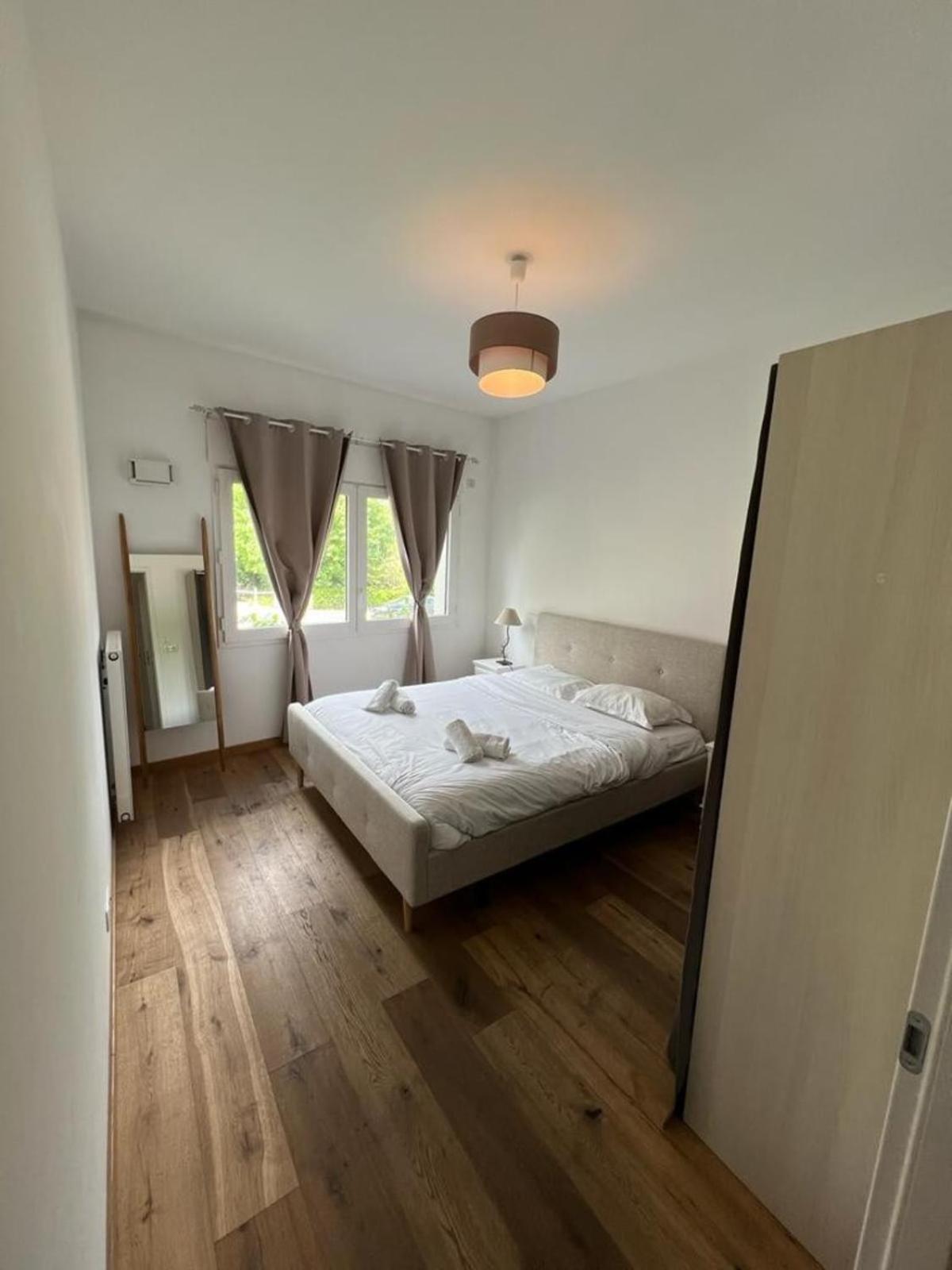 Le Tresum Joli T2 Avec Garage A 100m Du Apartment *