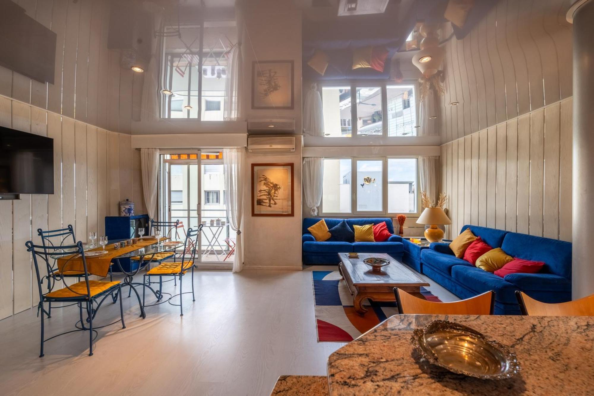 Grand Centre Apartment *